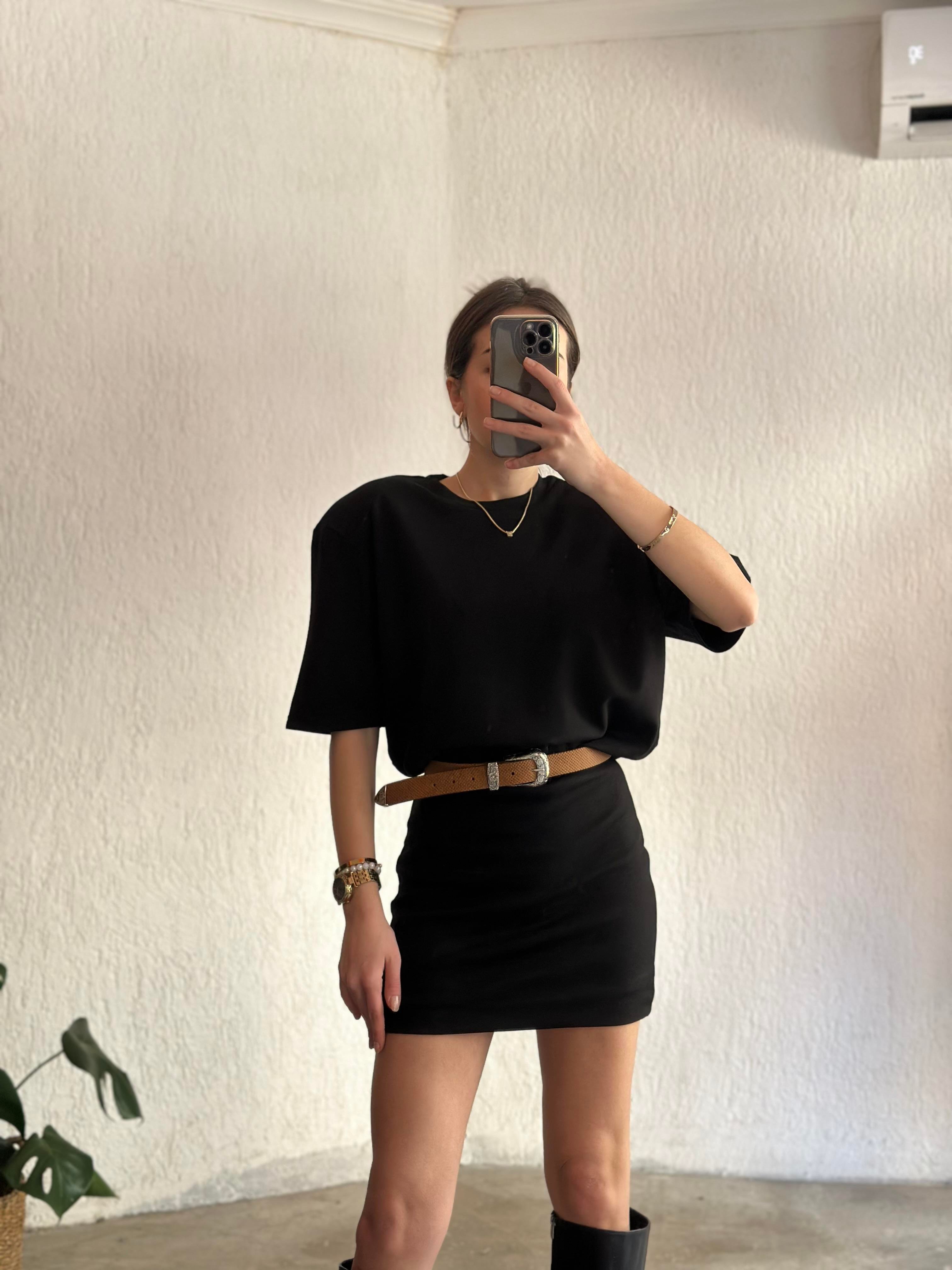 Vatkalı Basic T-Shirt Elbise - Siyah - Dominatrend