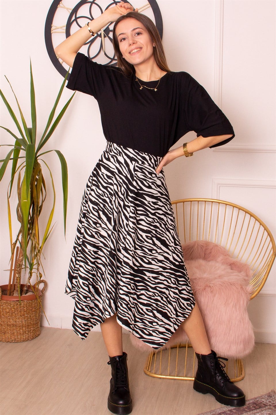 Zebra Desenli Asimetrik Etek - Siyah - Dominatrend