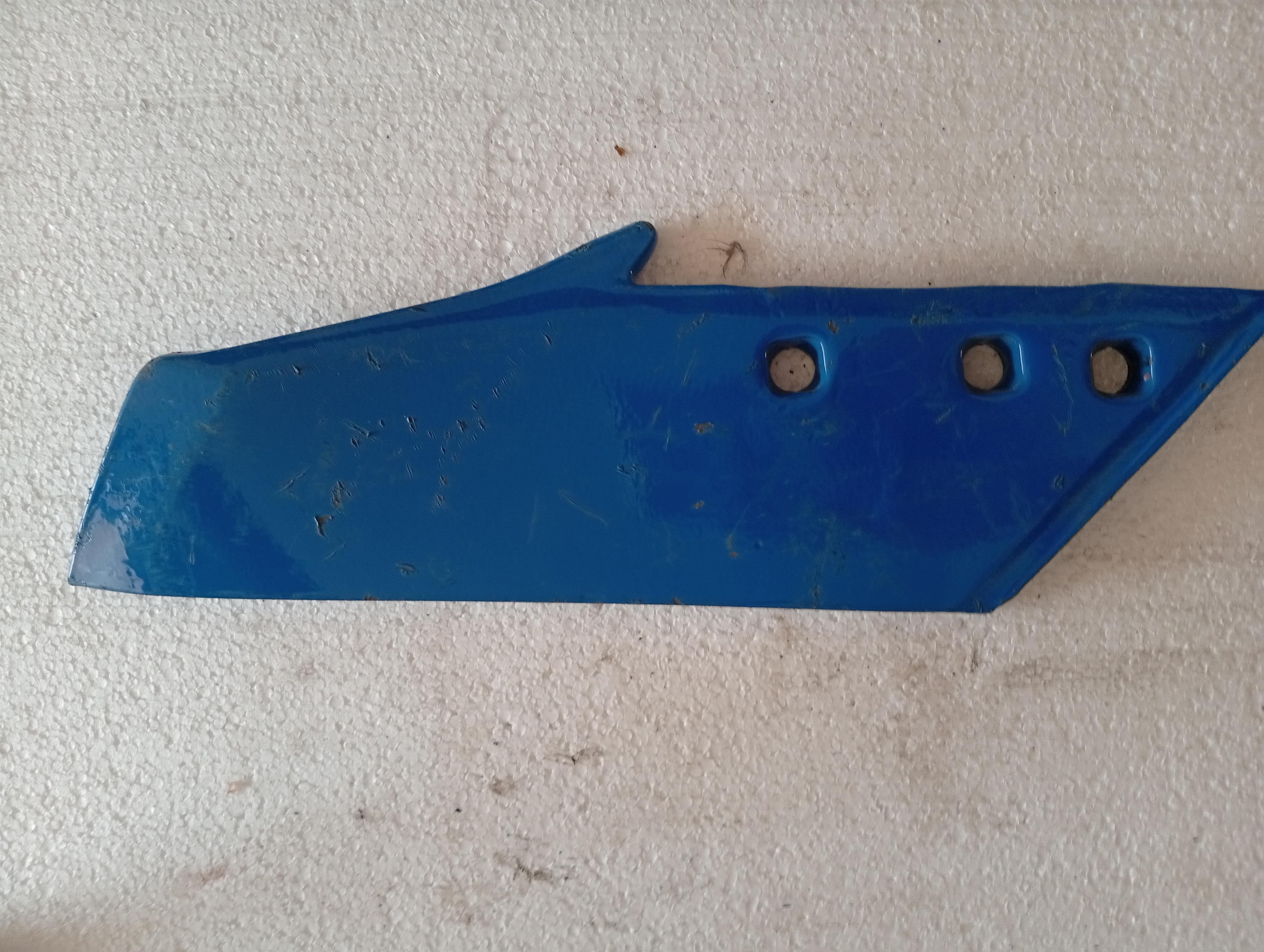 ÜNLÜ - ÖN BIÇAK(ORJİNAL CİVATASI HEDİYELİ)