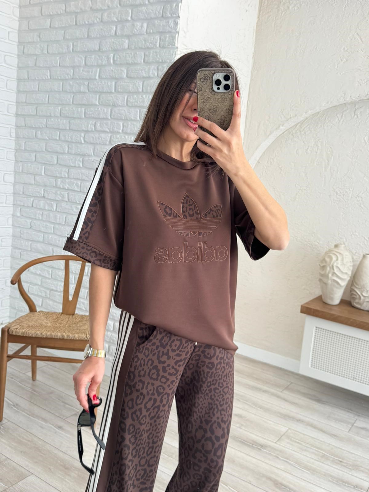 Bisiklet Yaka Çift Şeritli Leopar Desenli Takım kahve 