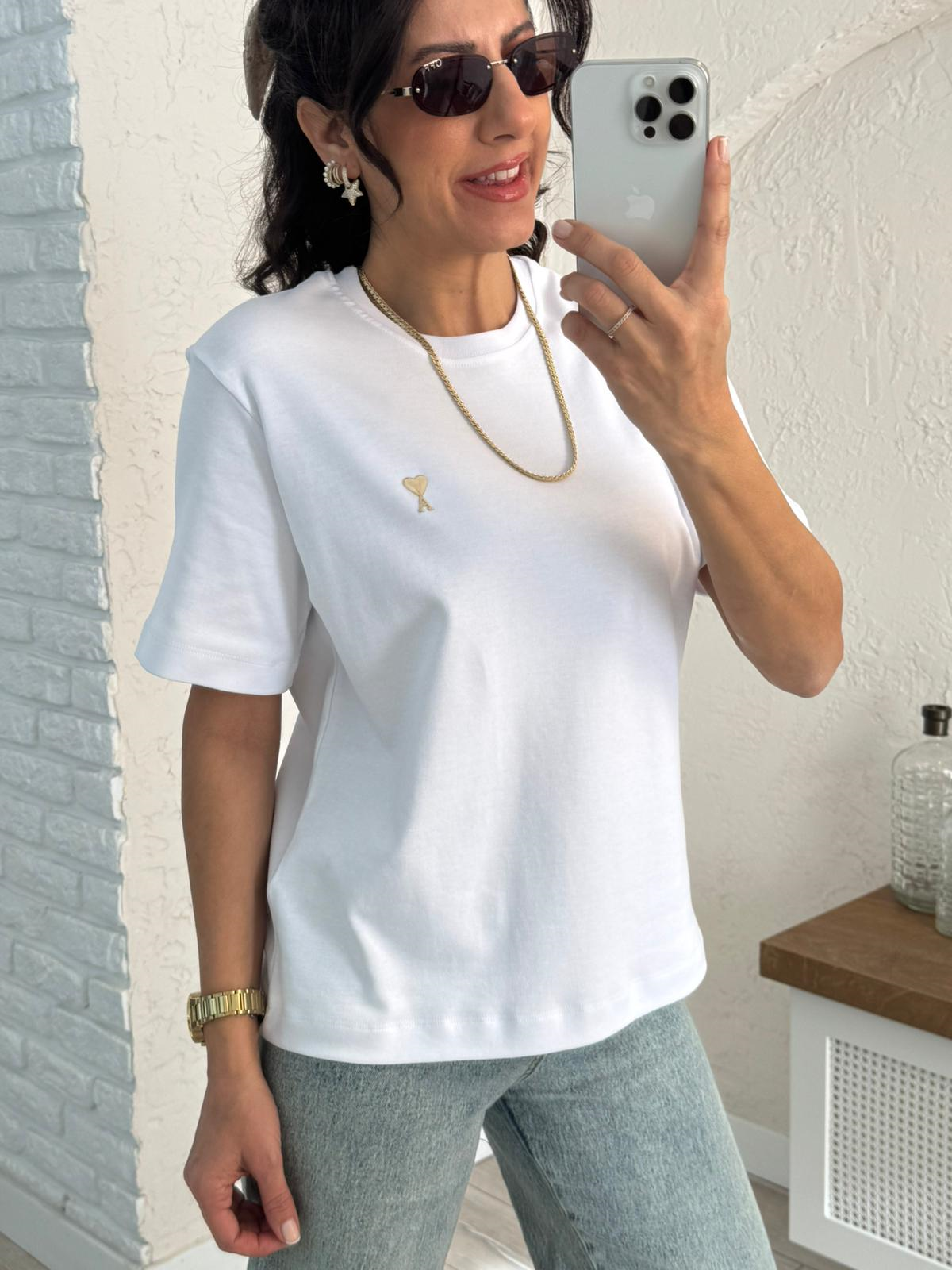 Bisiklet yaka Ön amblemli tshirt  Beyaz