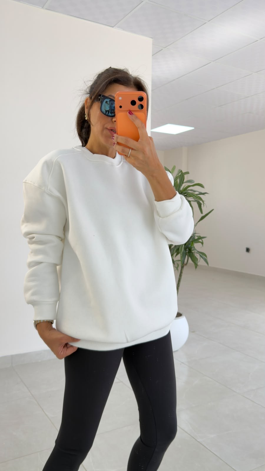 Bisiklet Yaka Üç İplik İç Şardonlu Oversıze Sweat Ekru