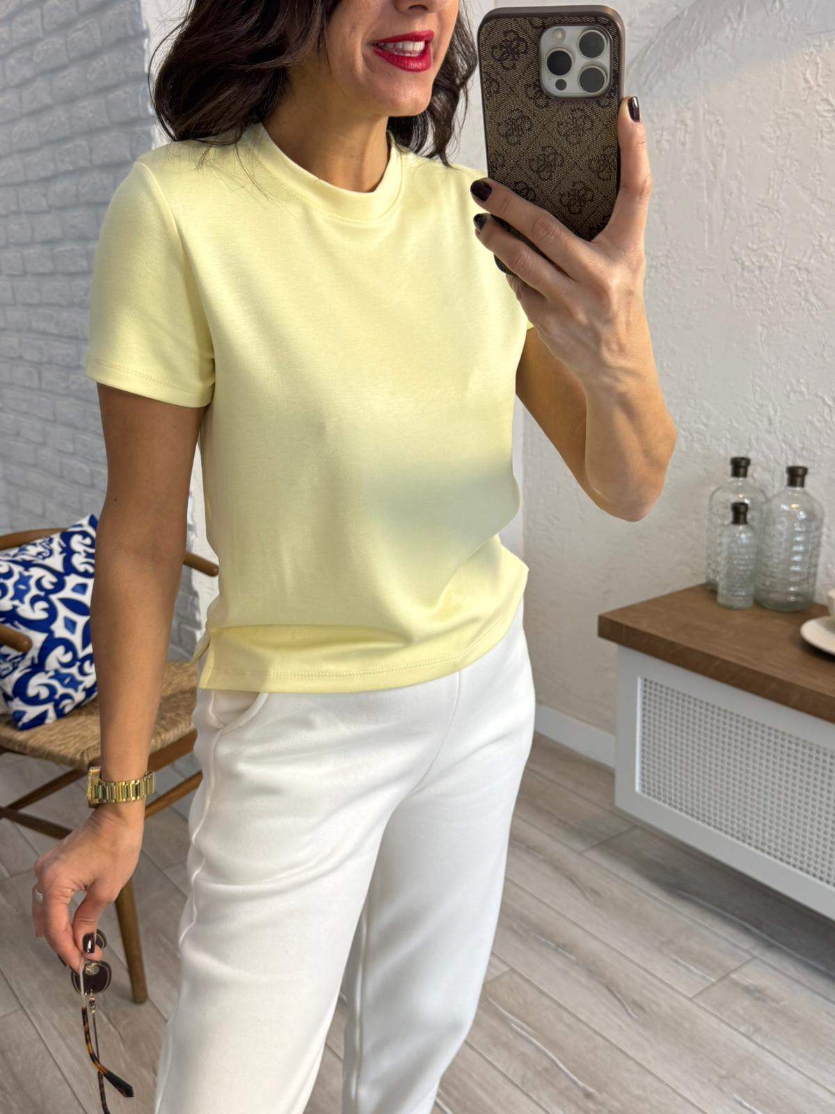 Bisiklet Yaka Yan Yırtmaçlı Crop Tshirt  Sarı