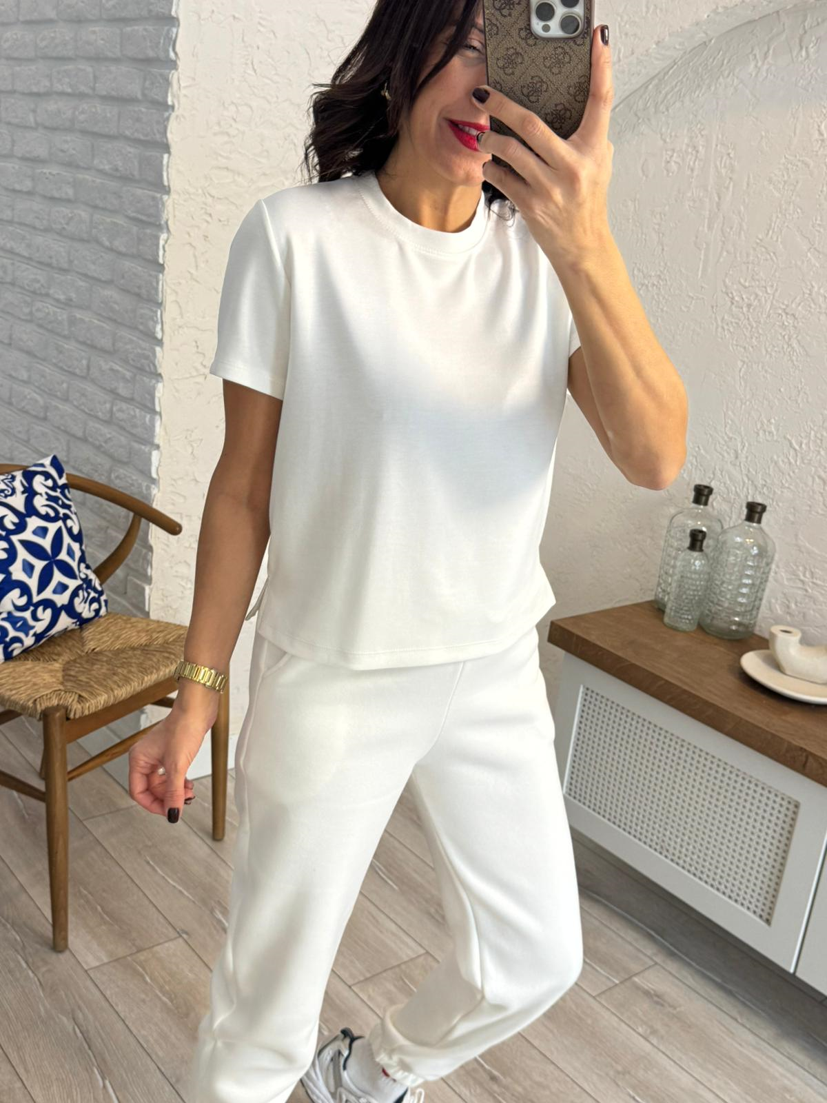 Bisiklet Yaka Yan Yırtmaçlı Crop Tshirt Ekru