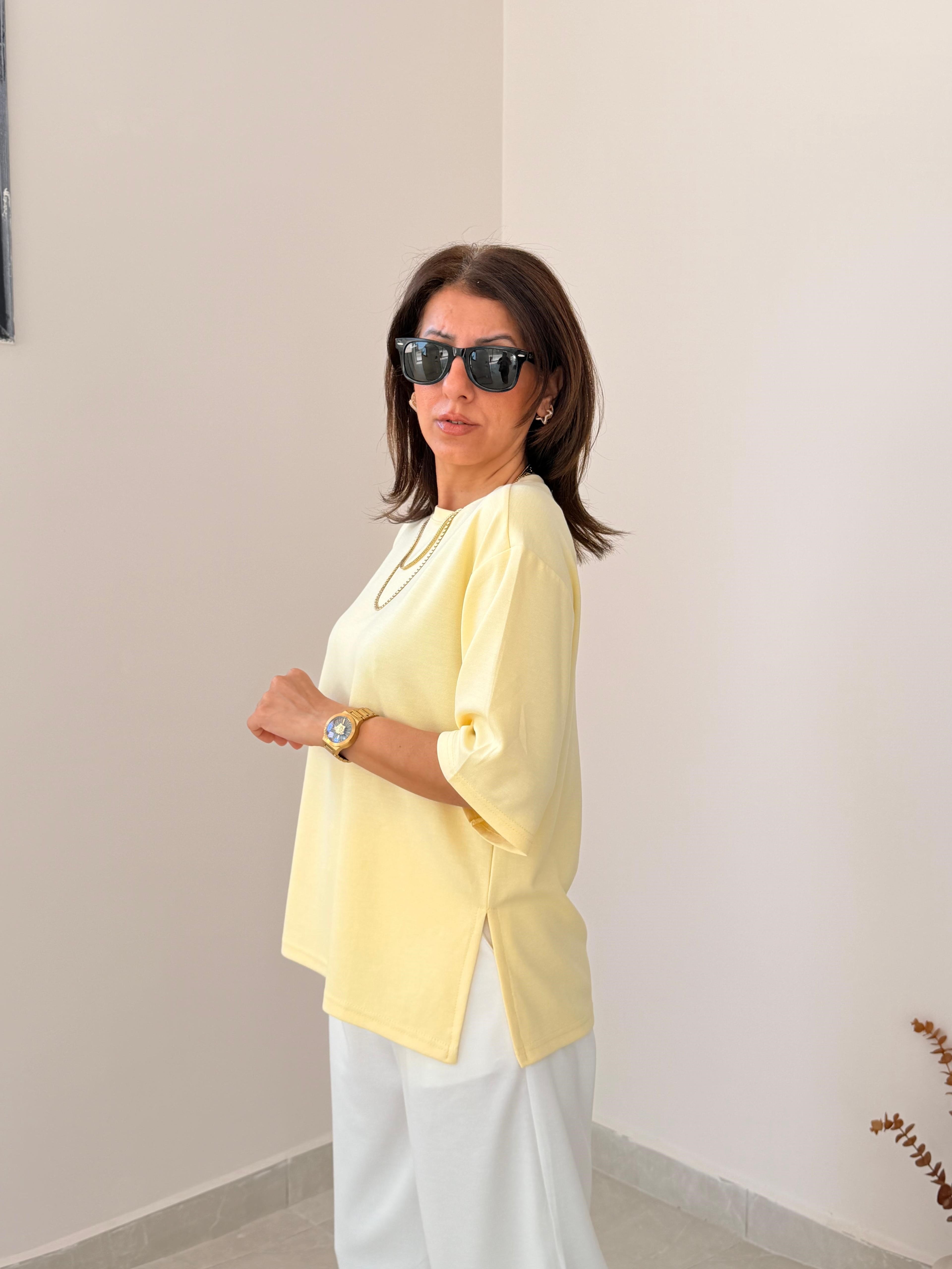 Bisiklet Yaka Yan Yırtmaçlı Modal Tişört Sarı