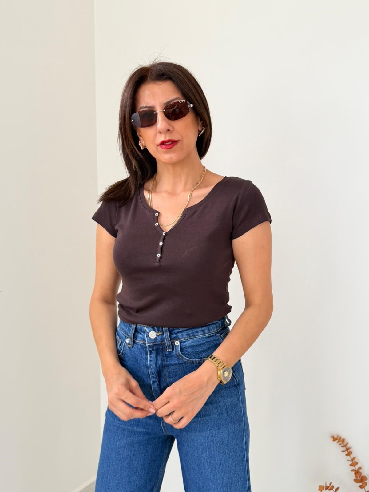 Düğme Detaylı Tshirt Kahve 