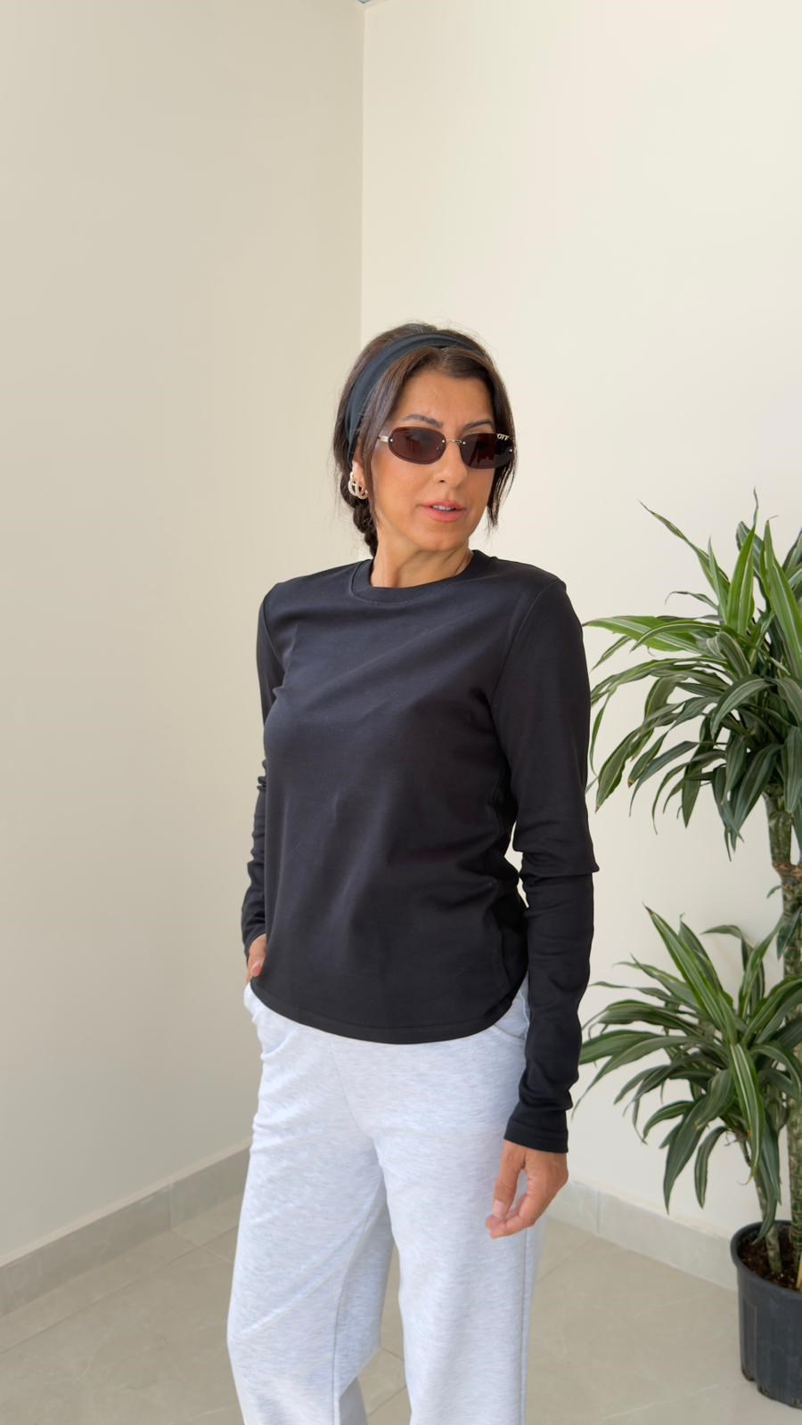 Karol Dekoratif Yaka Uzun Kol Basic Siyah
