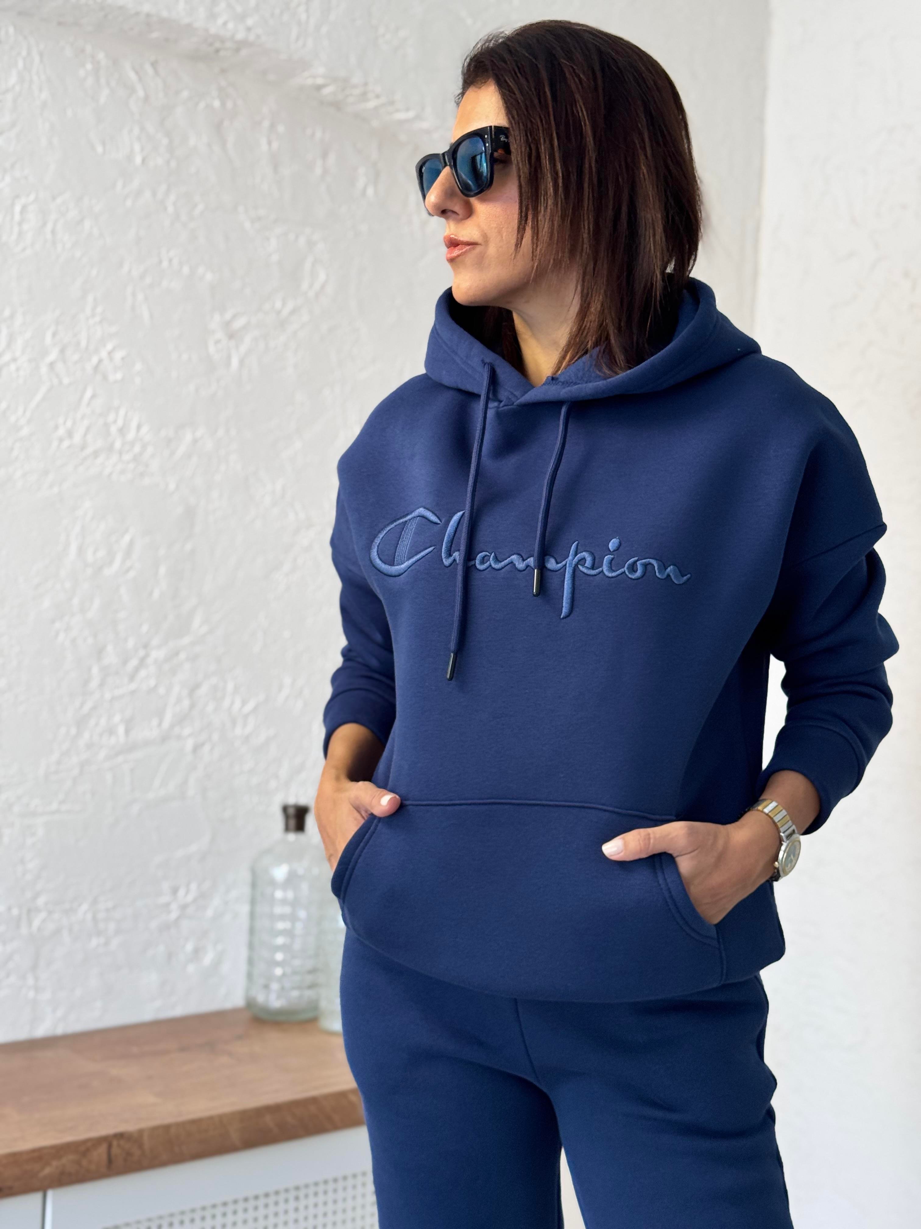 Lacivert Champion Takım 