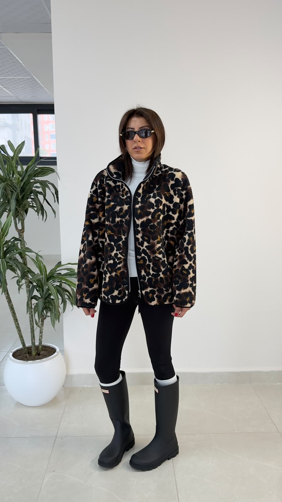 Leopar Desenli Fermuarlı Polar Ceket