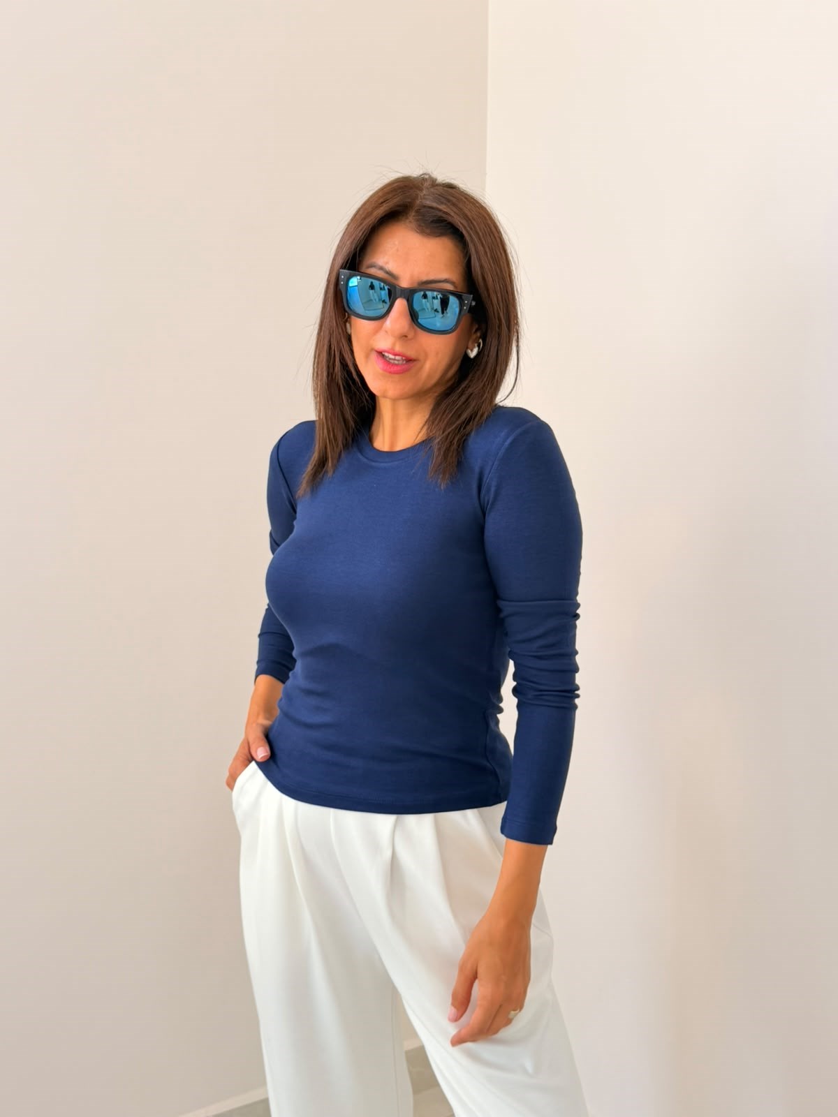 Modal Kumaş Parmak Geçirmeli Bluz Lacivert