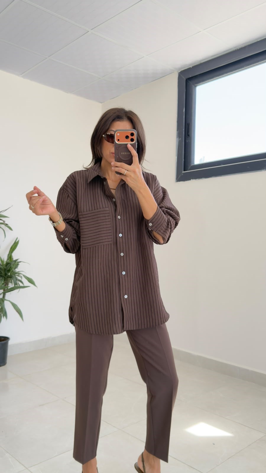 Ön Cepli Kendinden Çizgili Oversize Gömlek Kahve