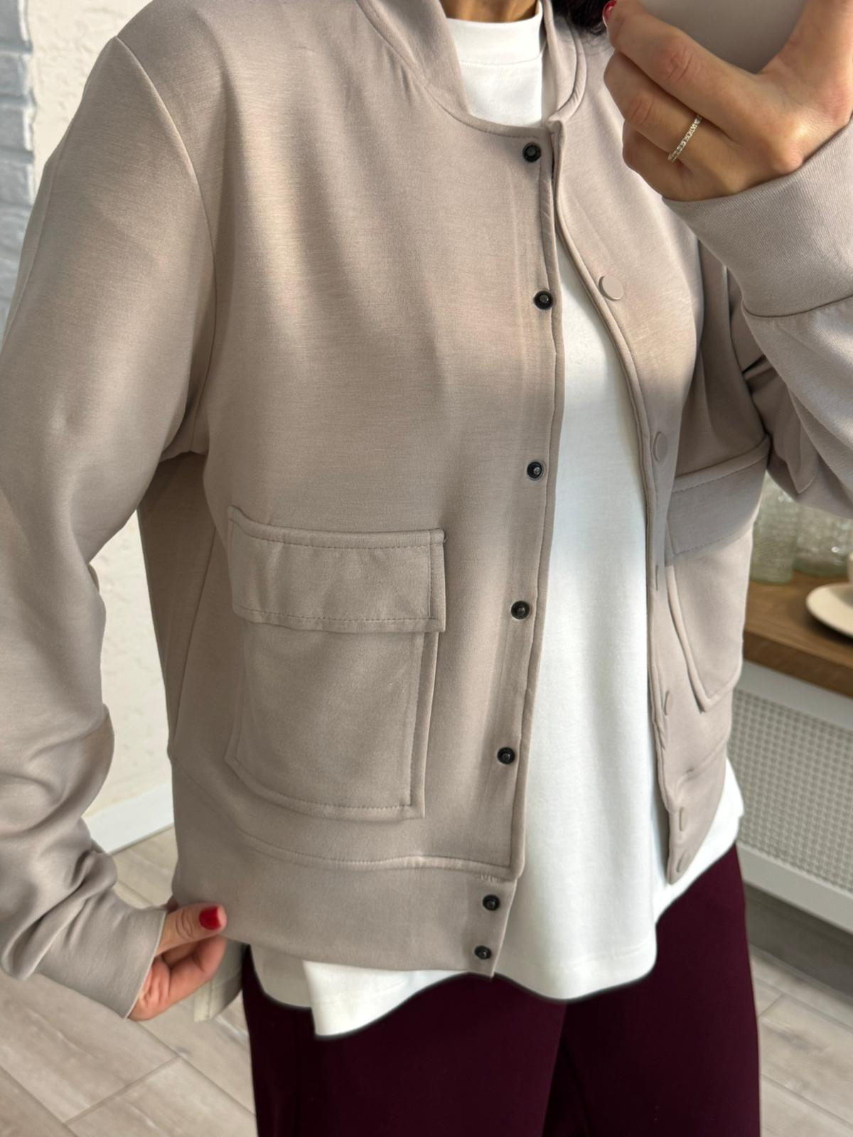 Ön Çıtçıtlı Cepli Ceket Bej
