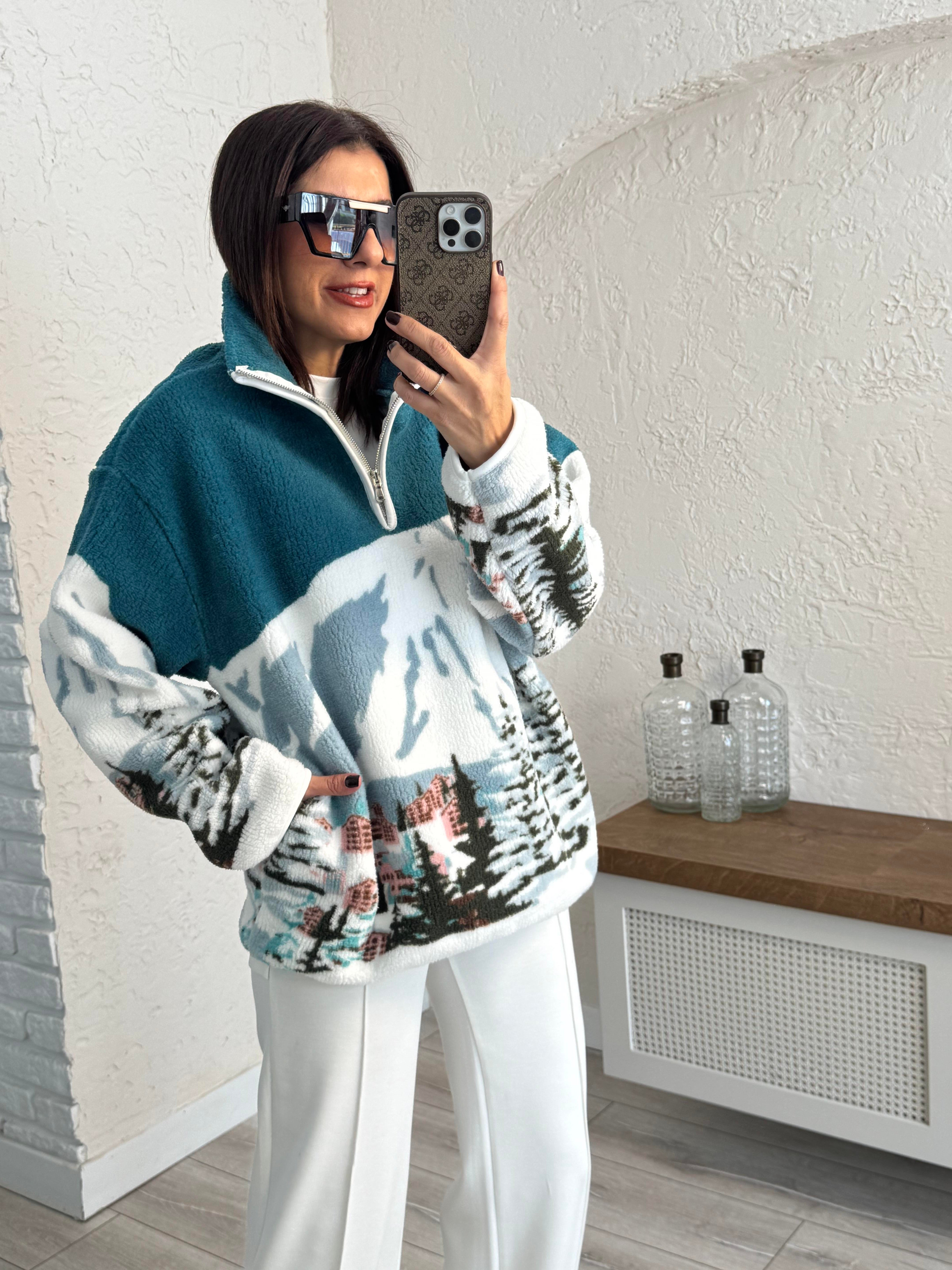 Oysh Model Kar Temalı Yazılı Polar Sweat
