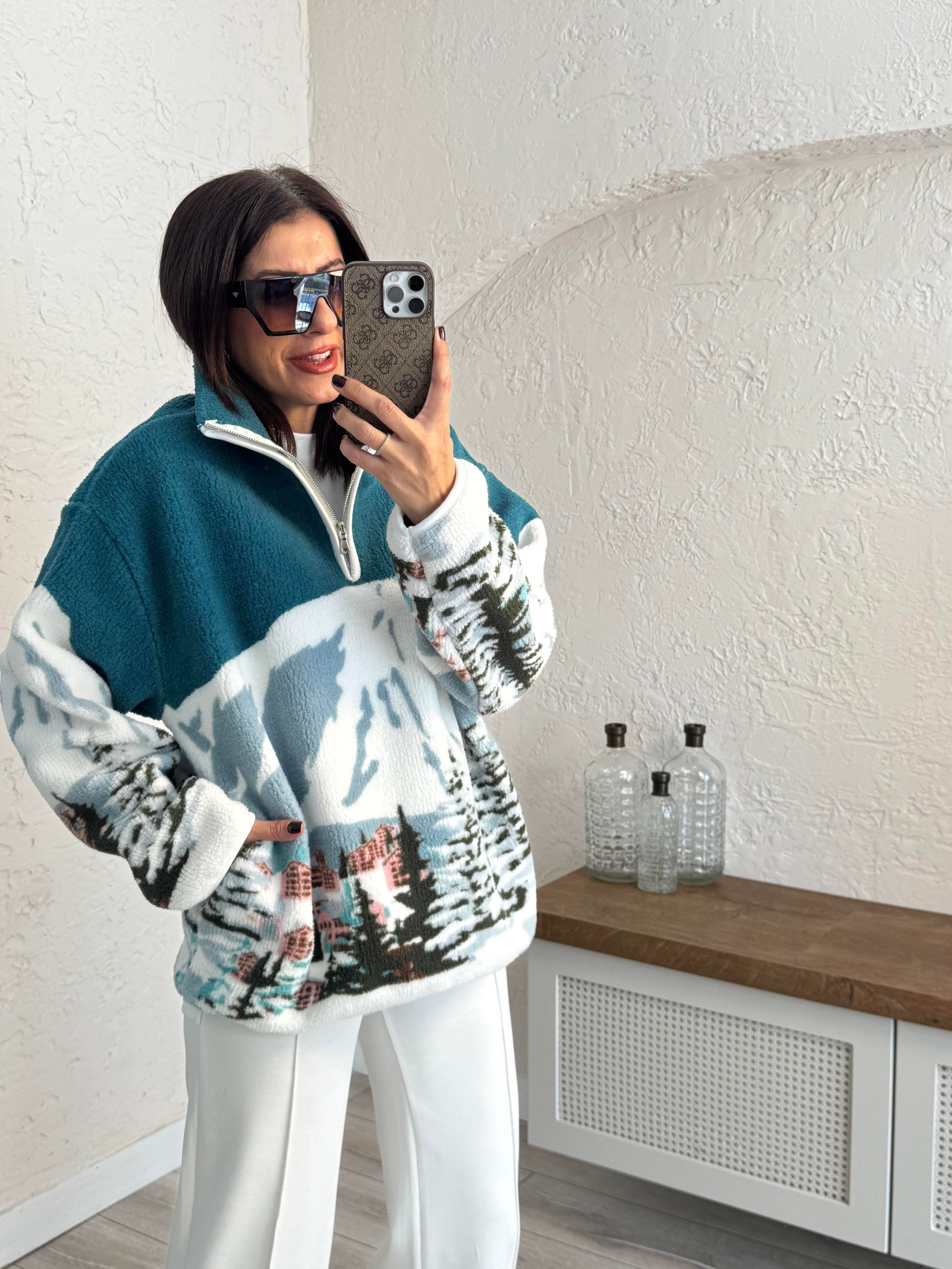 Oysh Model Kar Temalı Yazılı Polar Sweat