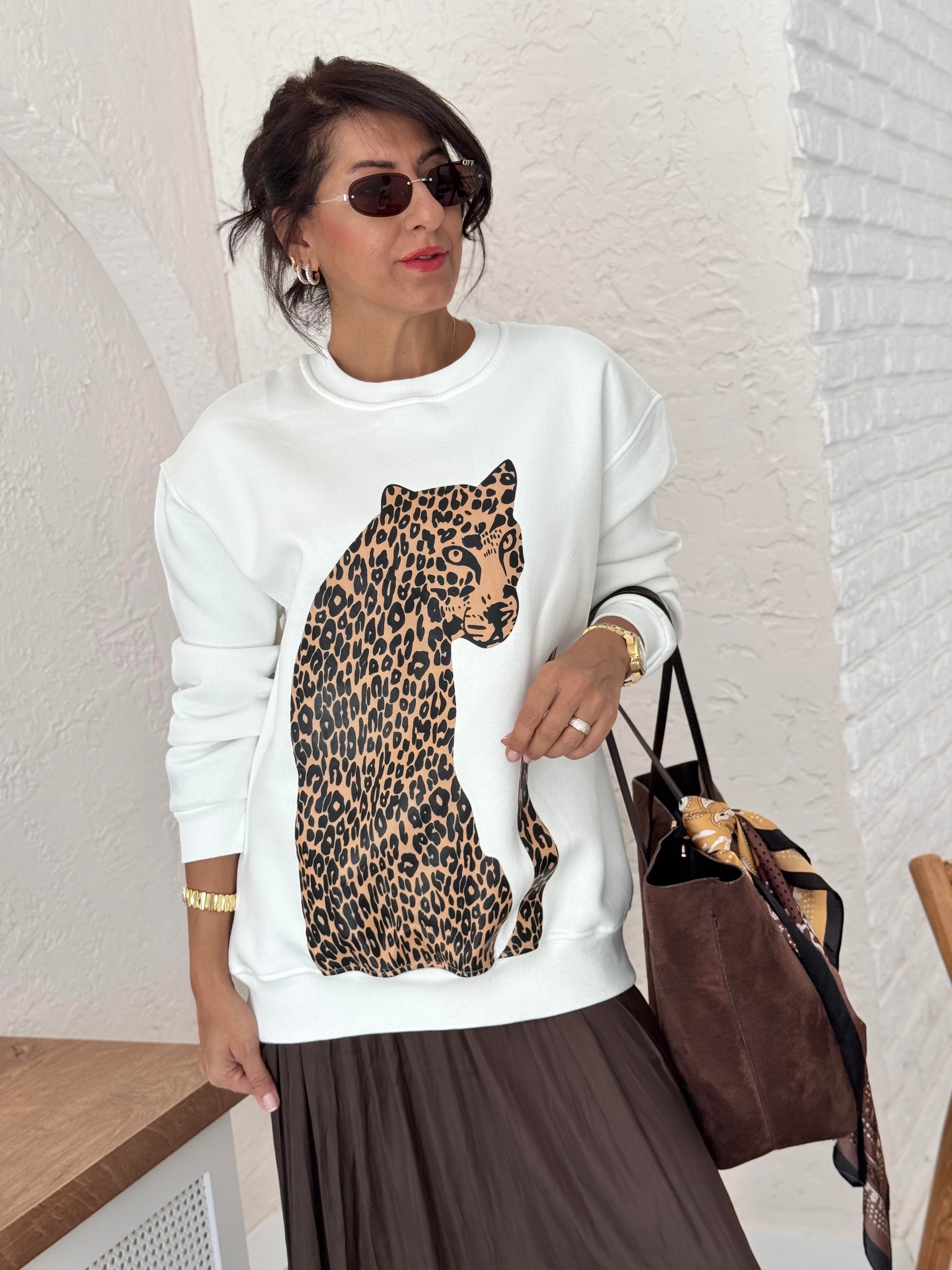 Üç İplik İri Leopar Baskılı Sweat Ekru