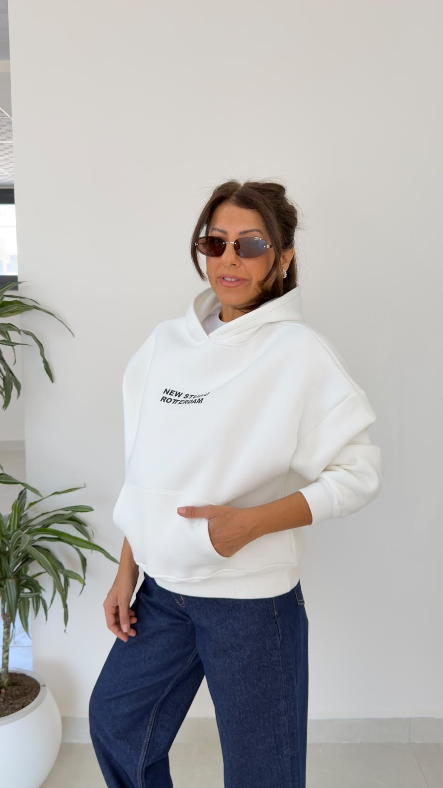 Yazı Baskılı Kapşonlu Üç İplik Şardonlu Sweat Ekru
