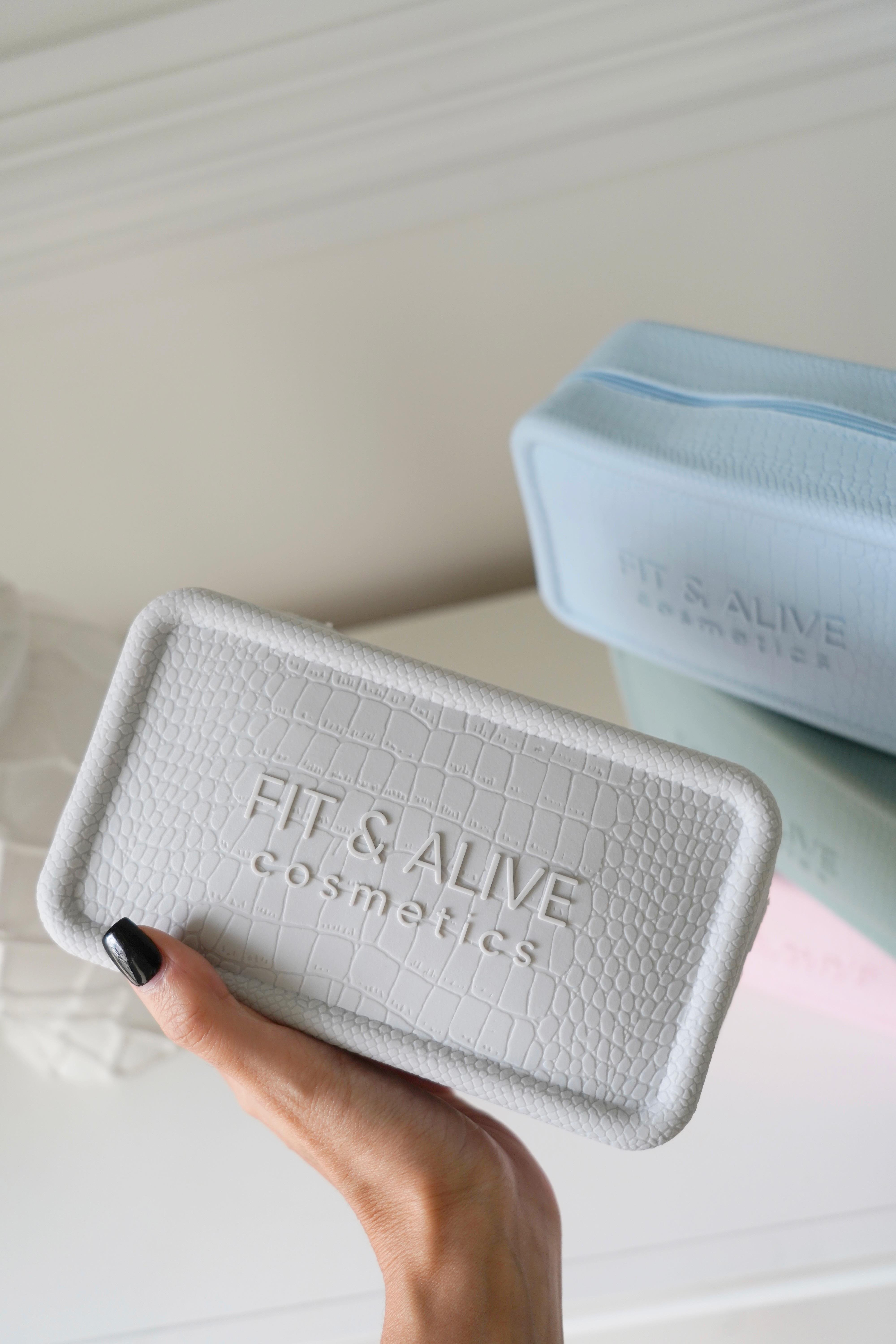 Fitalive Kokulu Silikon Makyaj Çantası - Açık Gri
