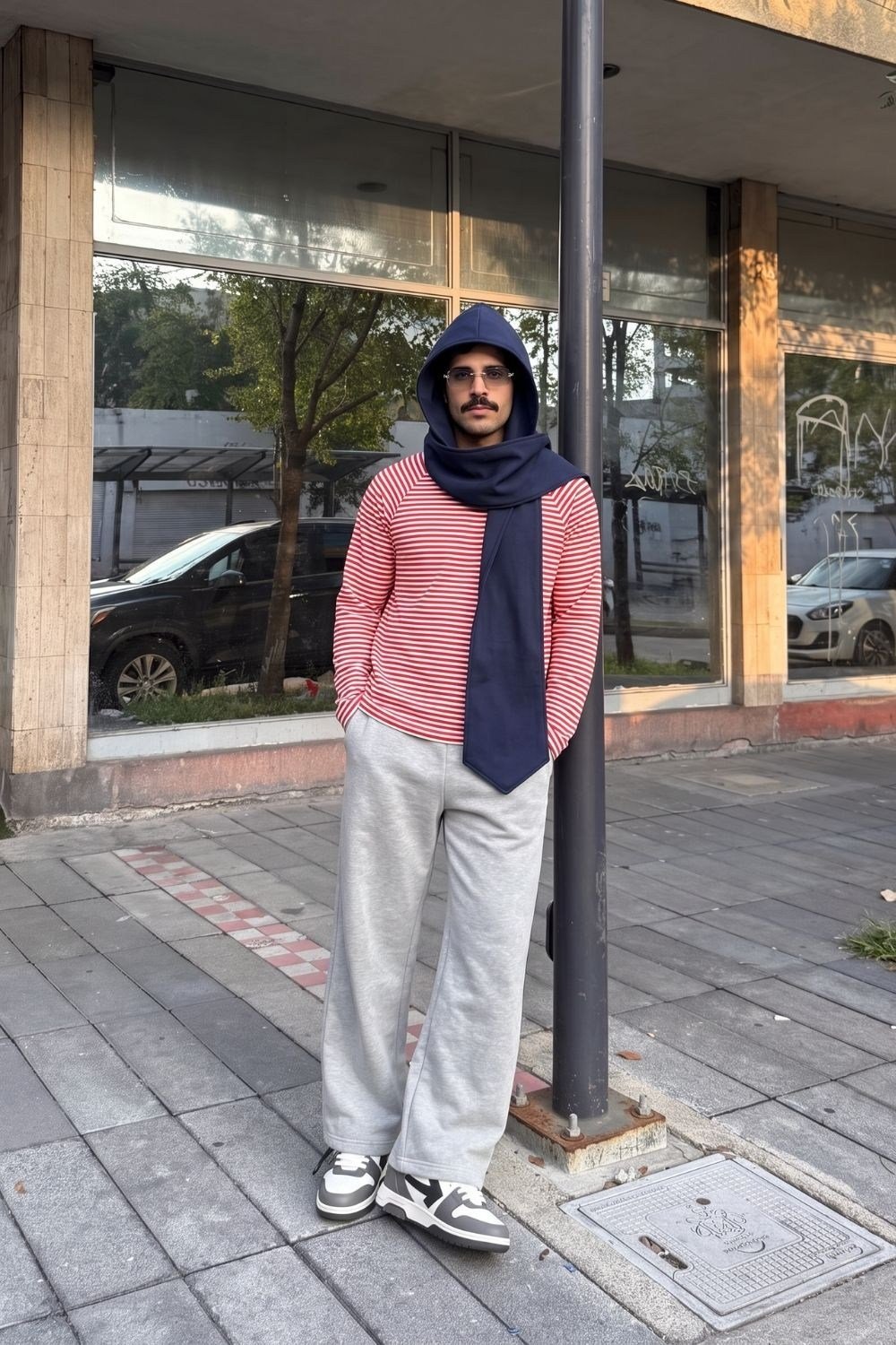 Chill Lacivert Kapüşonlu Atkı