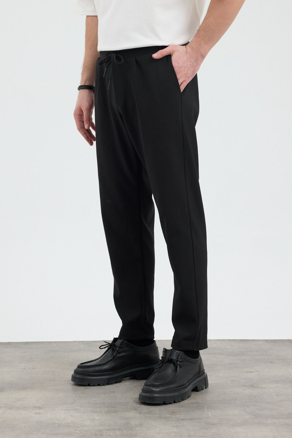 Erkek Boru Paça Siyah Jogger Pantolon