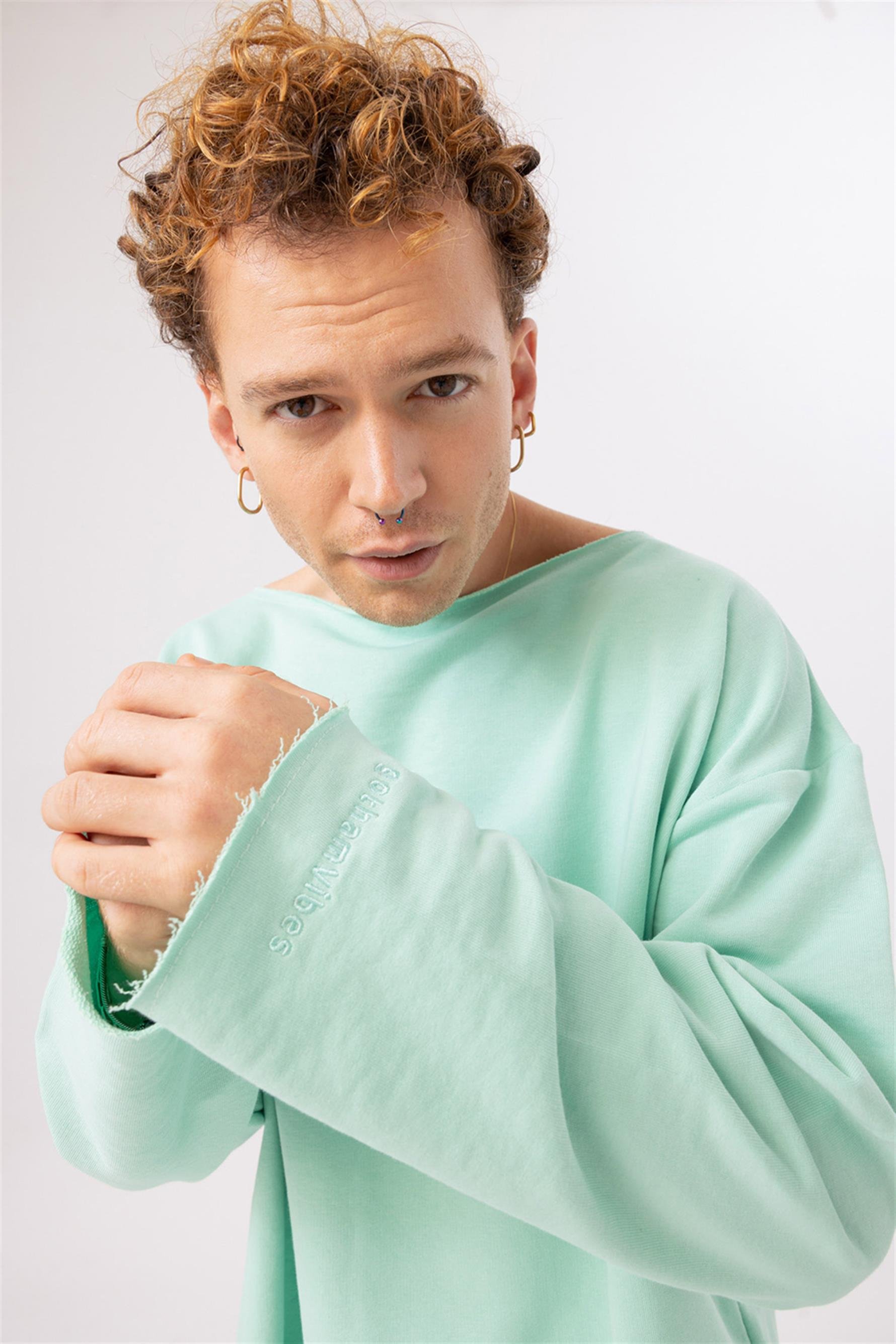 Erkek Calm Mint Kayık Yaka Sweatshirt