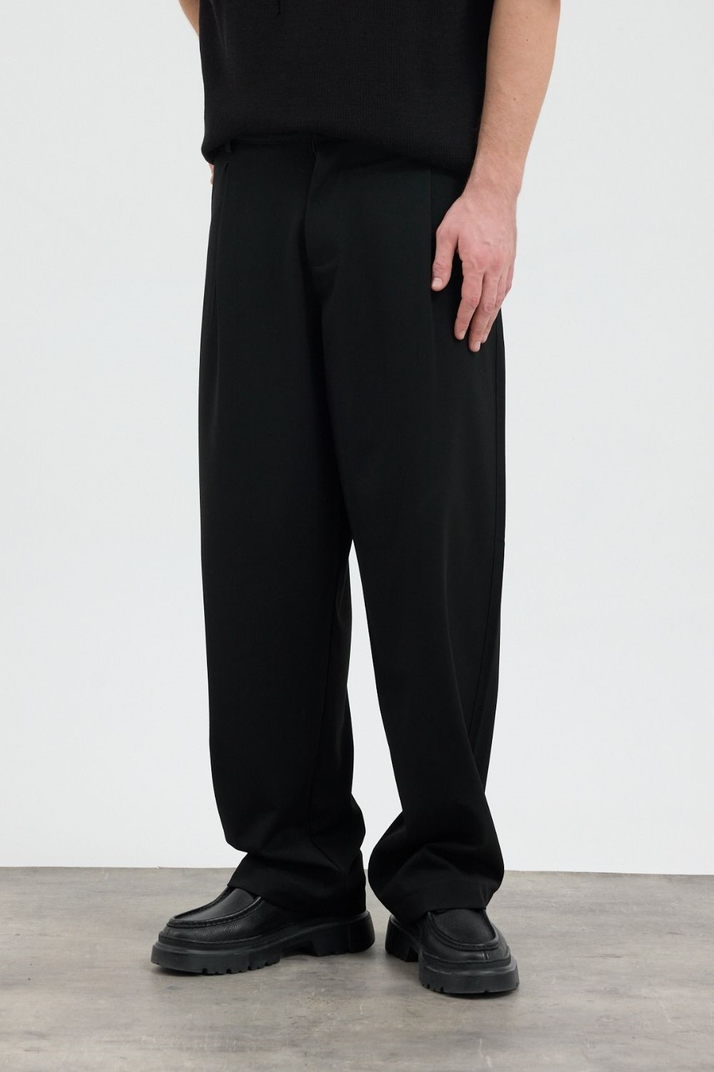 Erkek Chill Premium Pileli Siyah Kumaş Pantolon