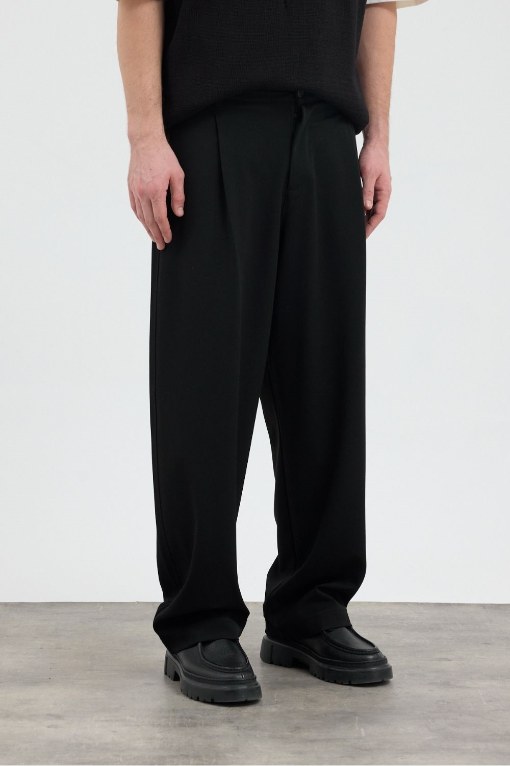 Erkek Chill Premium Pileli Siyah Kumaş Pantolon