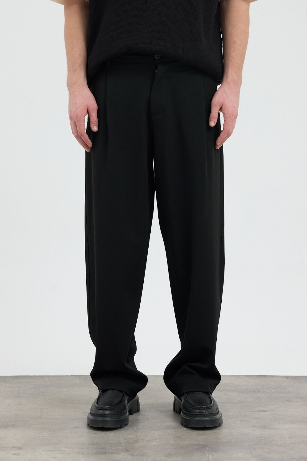 Erkek Chill Premium Pileli Siyah Kumaş Pantolon