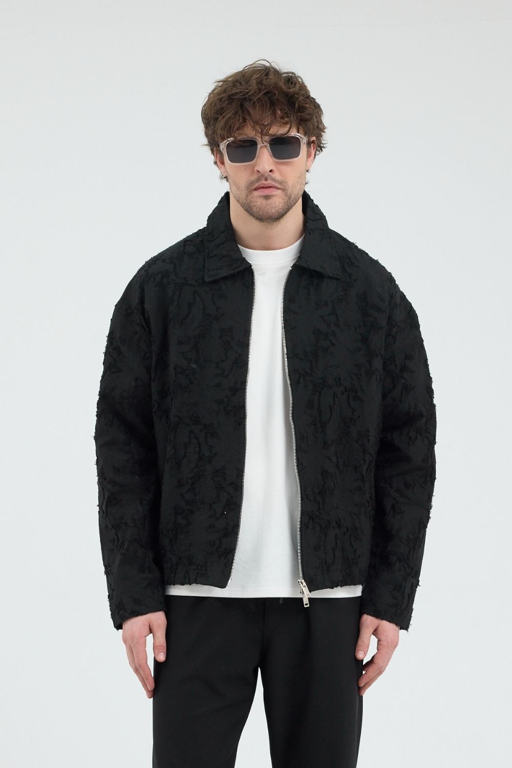 Erkek Desenli Fermuarlı Siyah Ceket