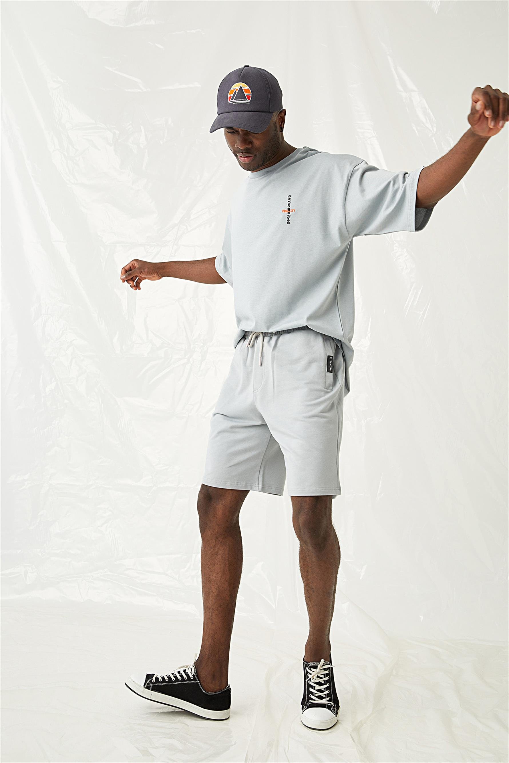 Erkek Equality Gri Şort