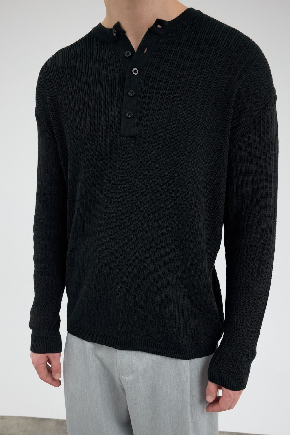 Erkek Fitilli Düğmeli Siyah İnce Kazak