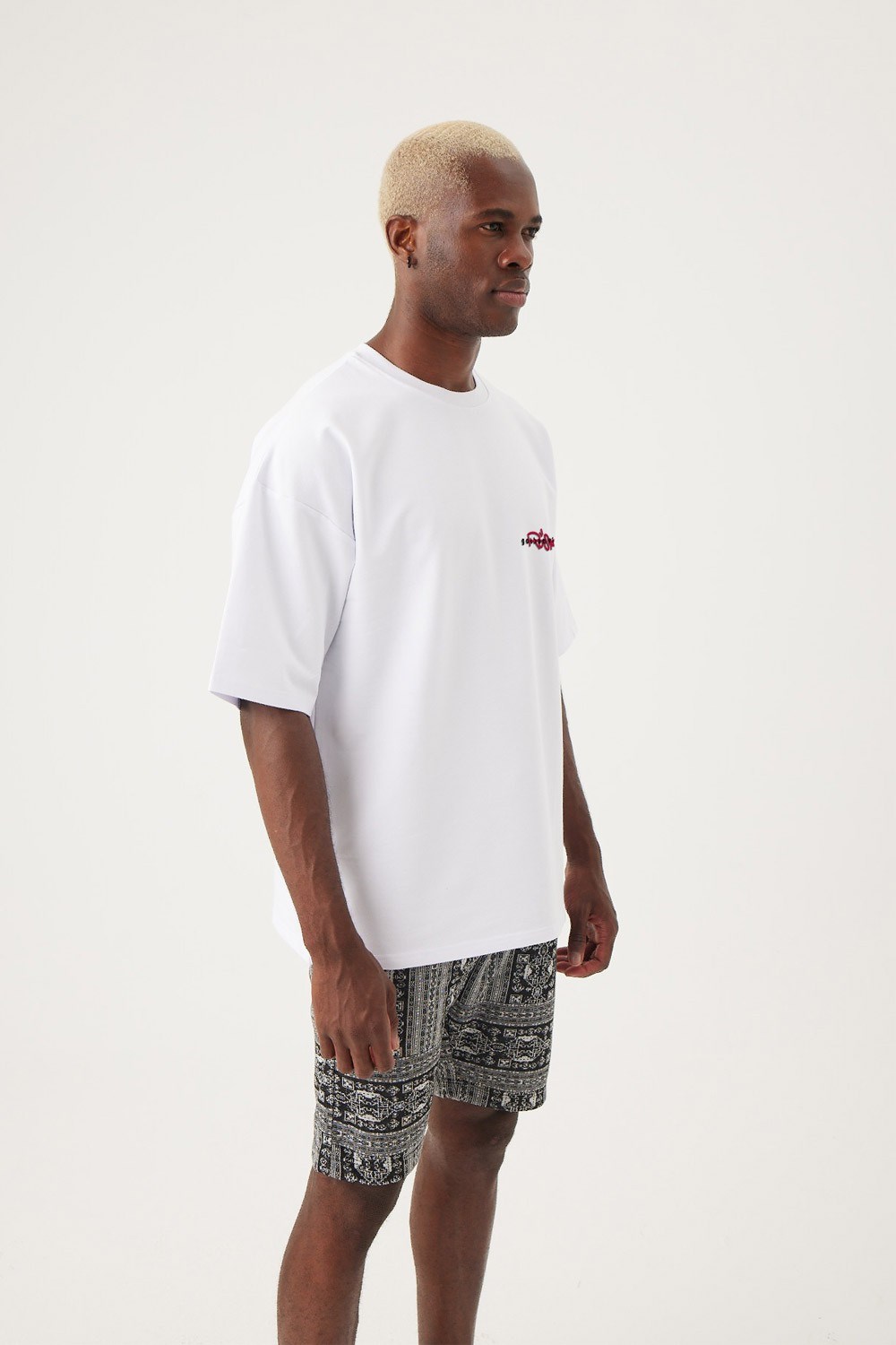 Erkek gothamVibes X Rosk Oversize Beyaz T-Shirt
