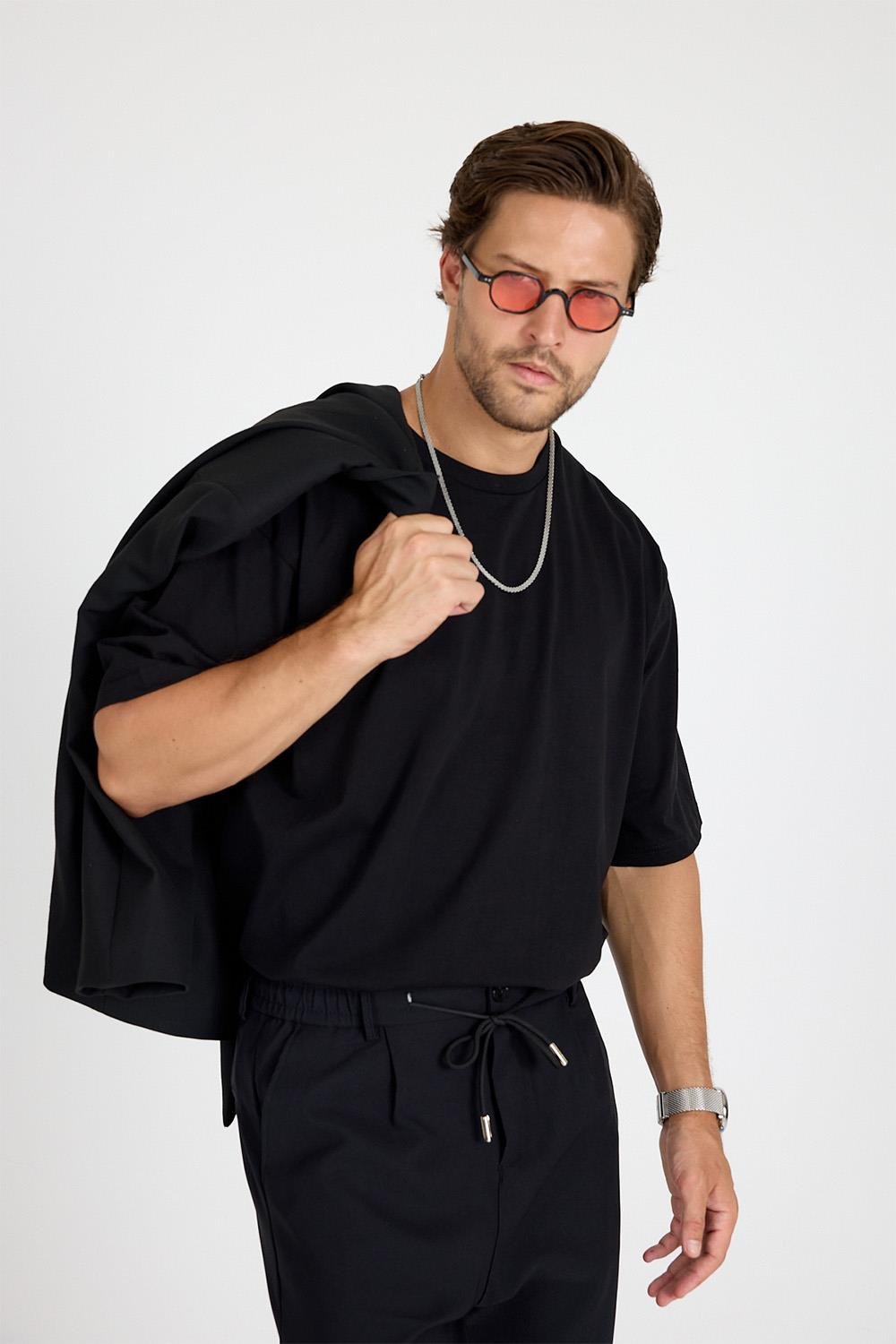 Erkek Timeless Oversize Siyah T-Shirt