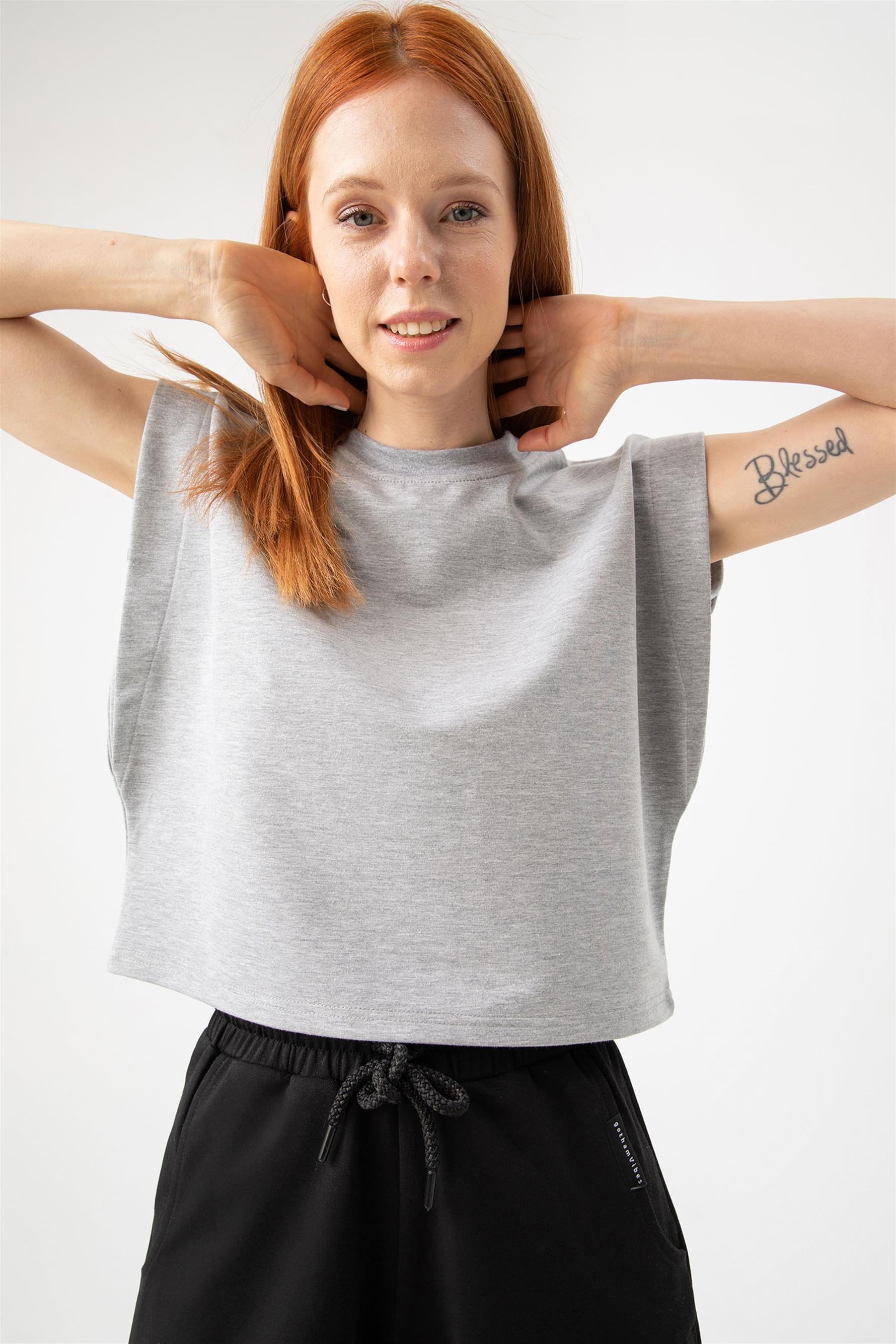 Kadın Base Kısa Gri T-Shirt