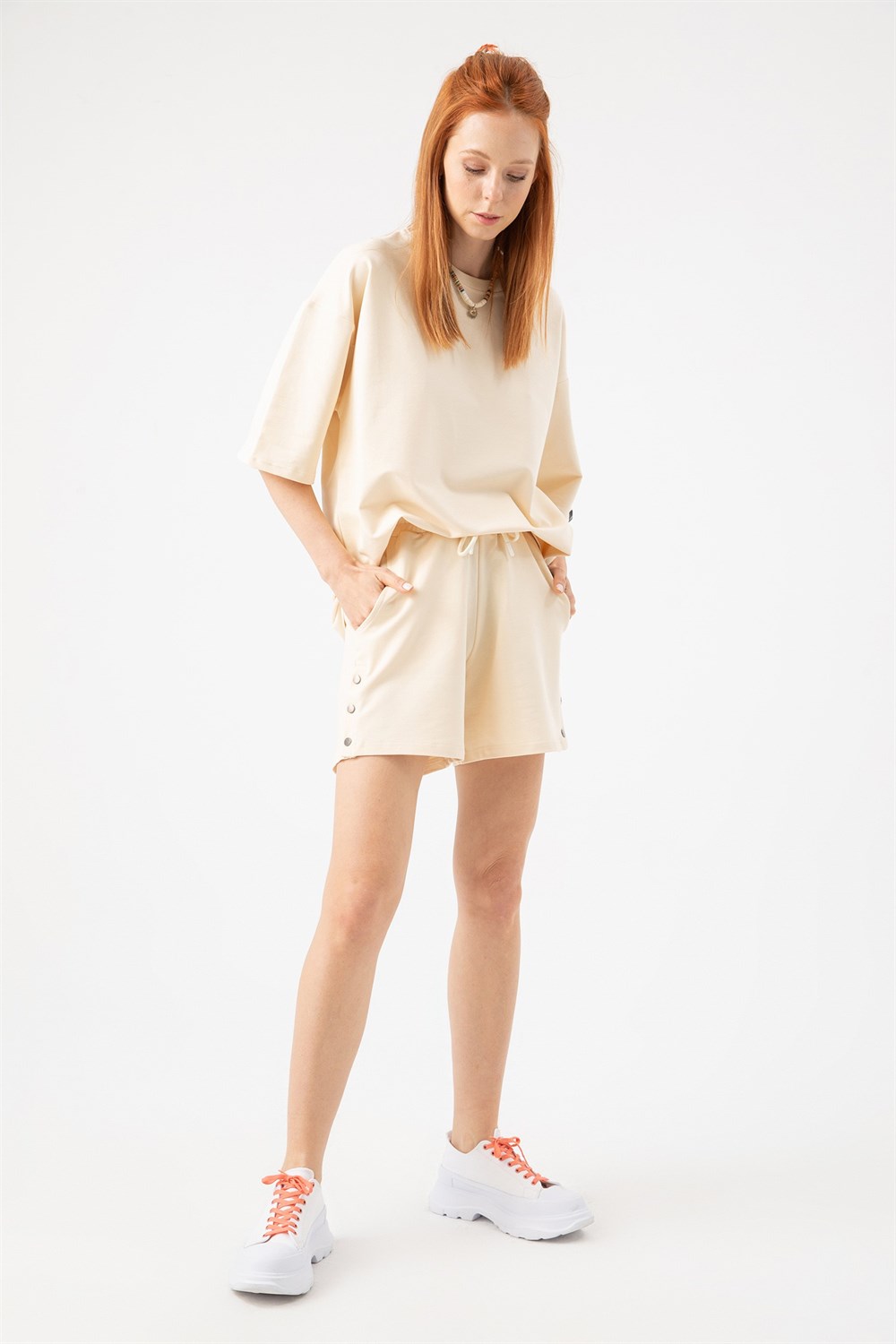Kadın Base Oversize Krem T-Shirt