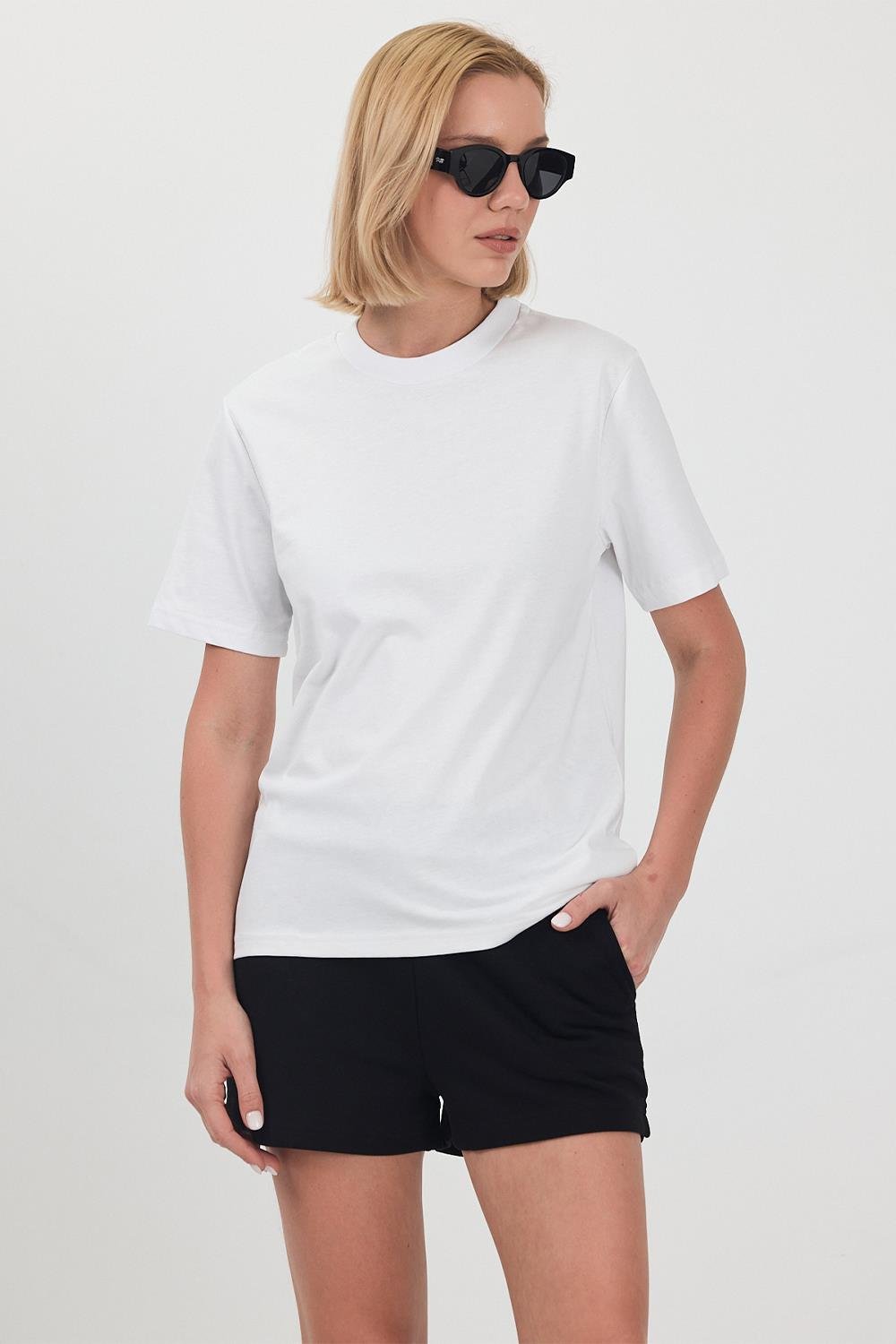 Kadın Basic Beyaz T-Shirt