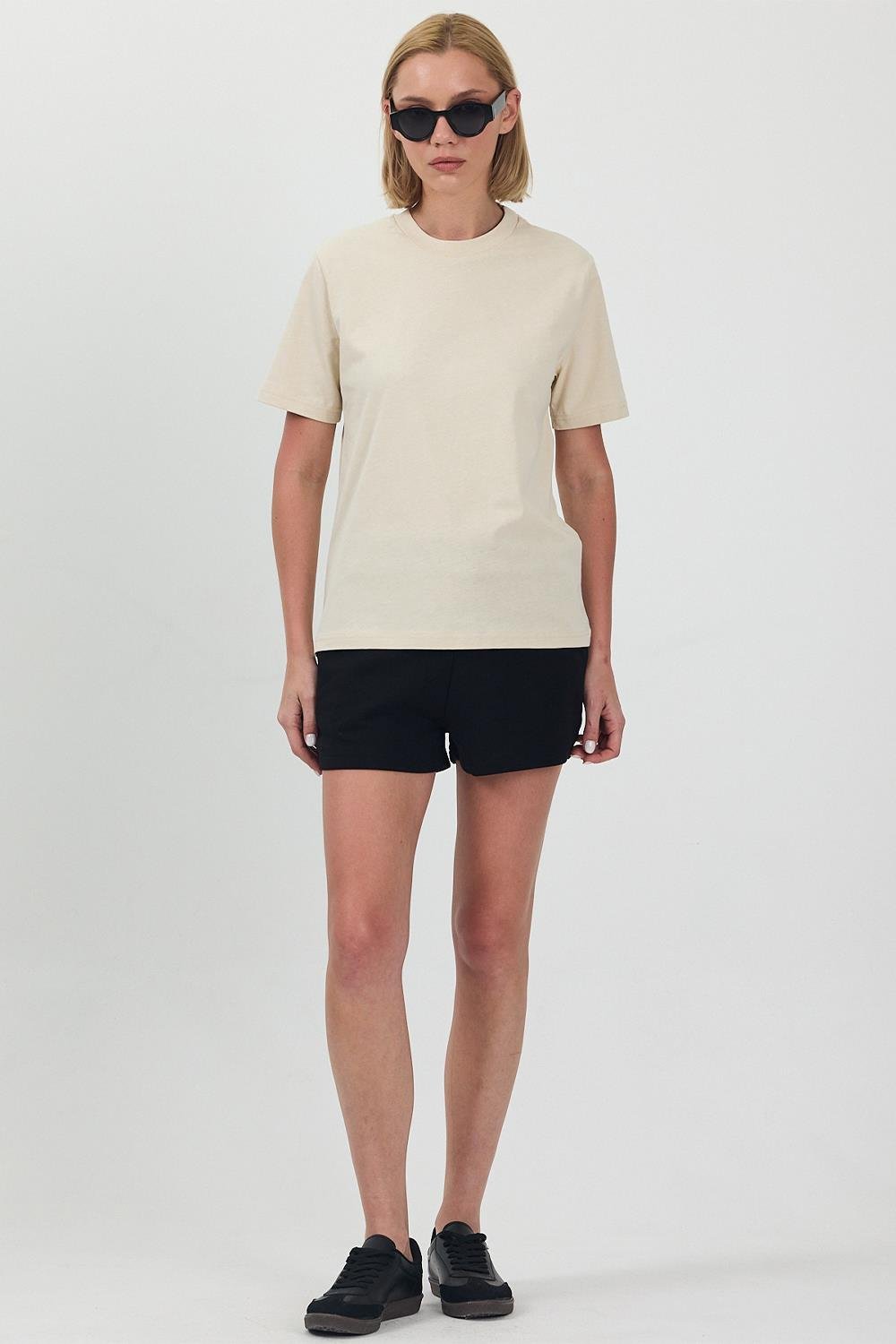 Kadın Basic Krem T-Shirt