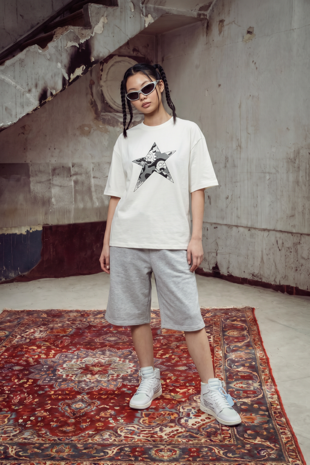 Kadın Boxy Rick Beyaz Premium T-Shirt