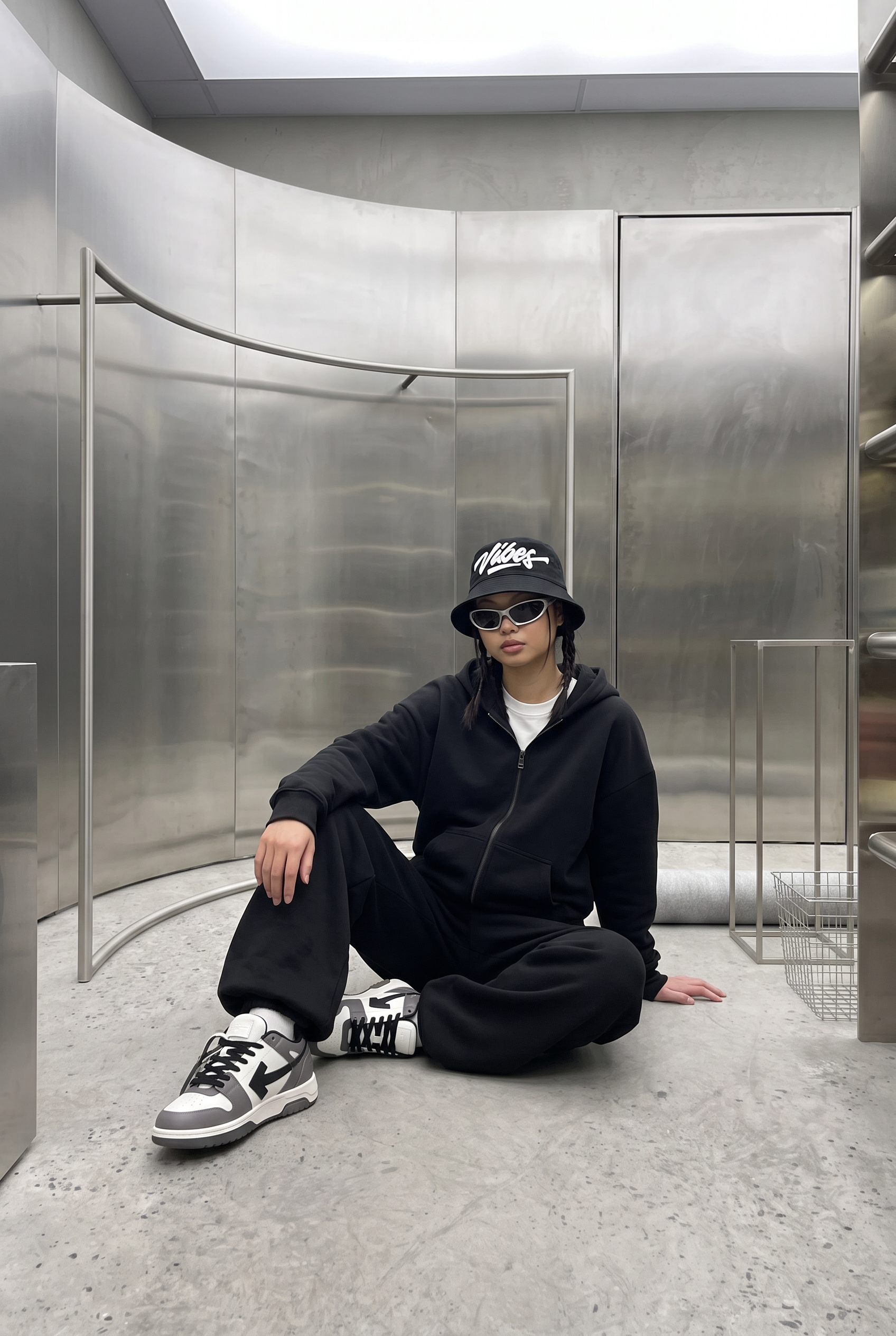 Kadın Chill Oversize Siyah Zip Sweatshirt