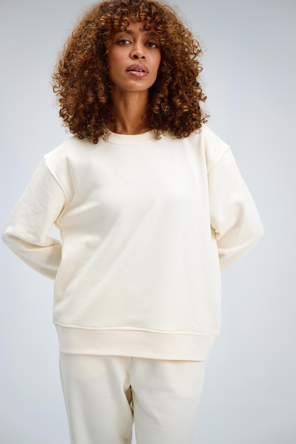 Kadın Timeless Oversize Krem Sweatshirt