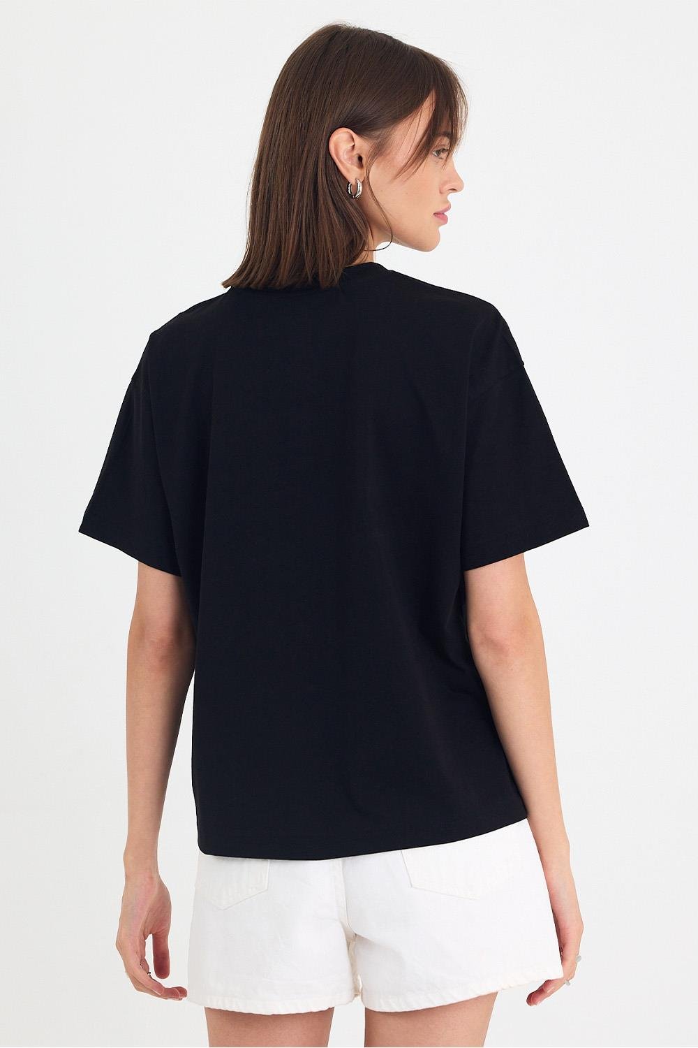 Kadın Timeless Oversize Siyah T-Shirt