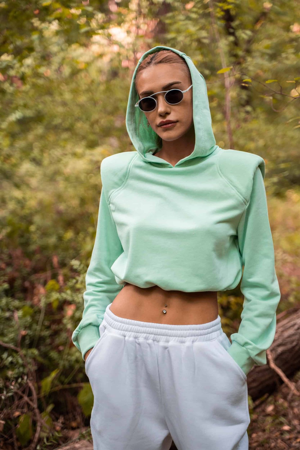 Kadın Vatkalı Kapşonlu Mint Yeşili Kısa Sweatshirt