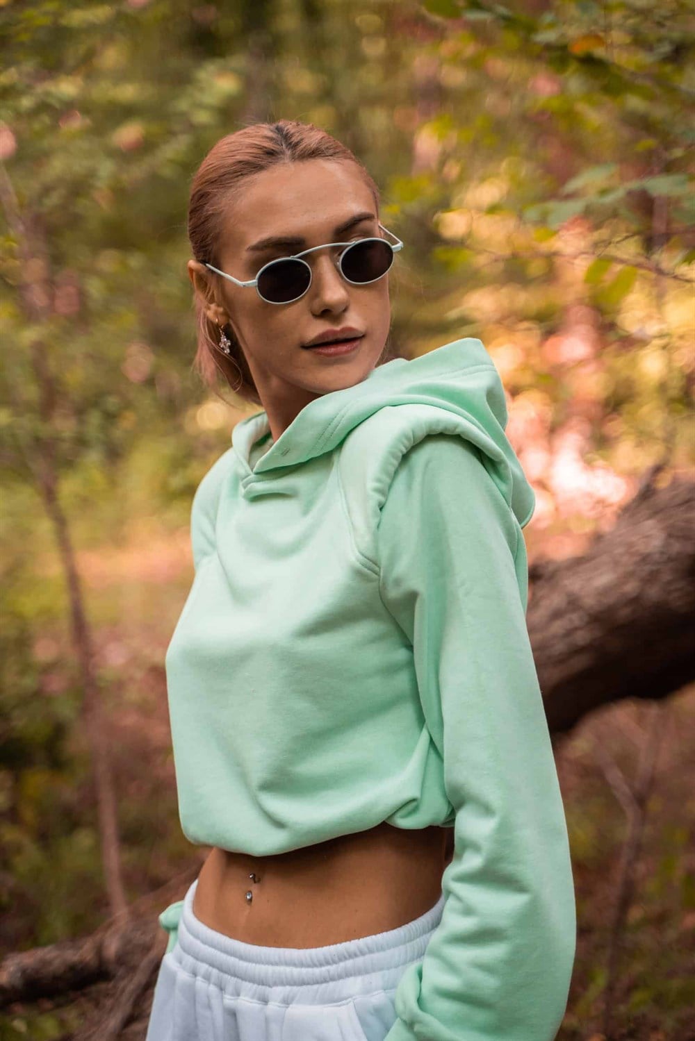 Kadın Vatkalı Kapşonlu Mint Yeşili Kısa Sweatshirt