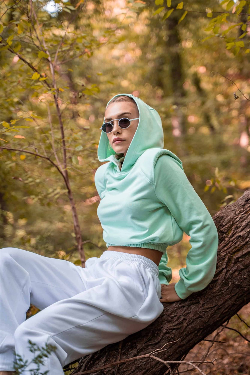 Kadın Vatkalı Kapşonlu Mint Yeşili Kısa Sweatshirt