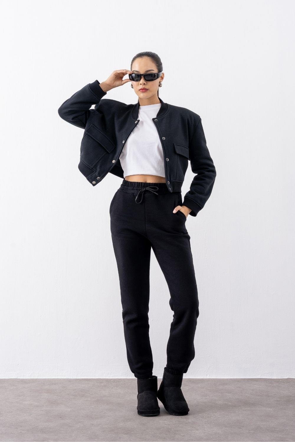 Kadın Vatkalı Siyah Ceket