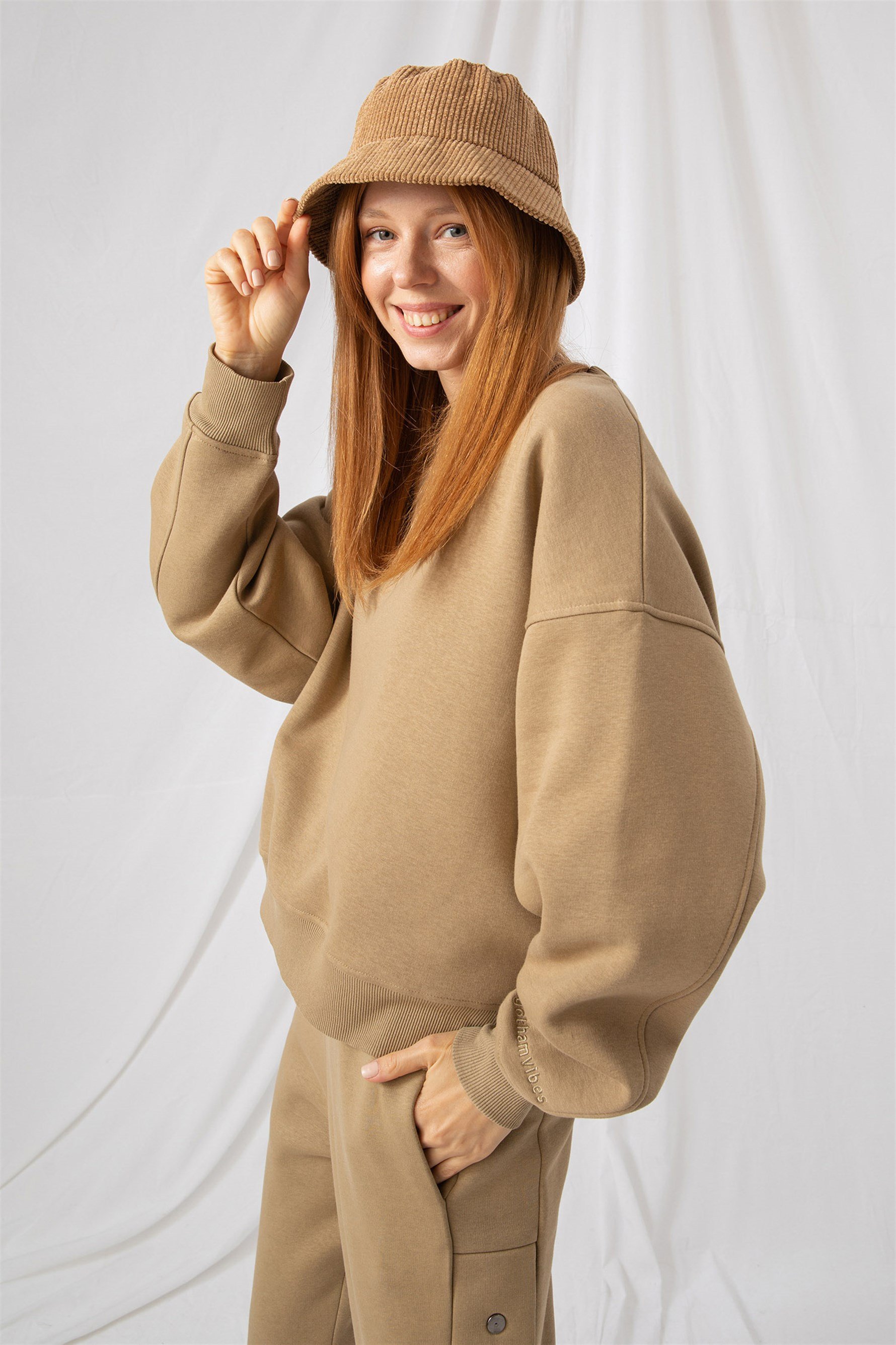 Kadın Vibe Oversize Bej Sweatshirt