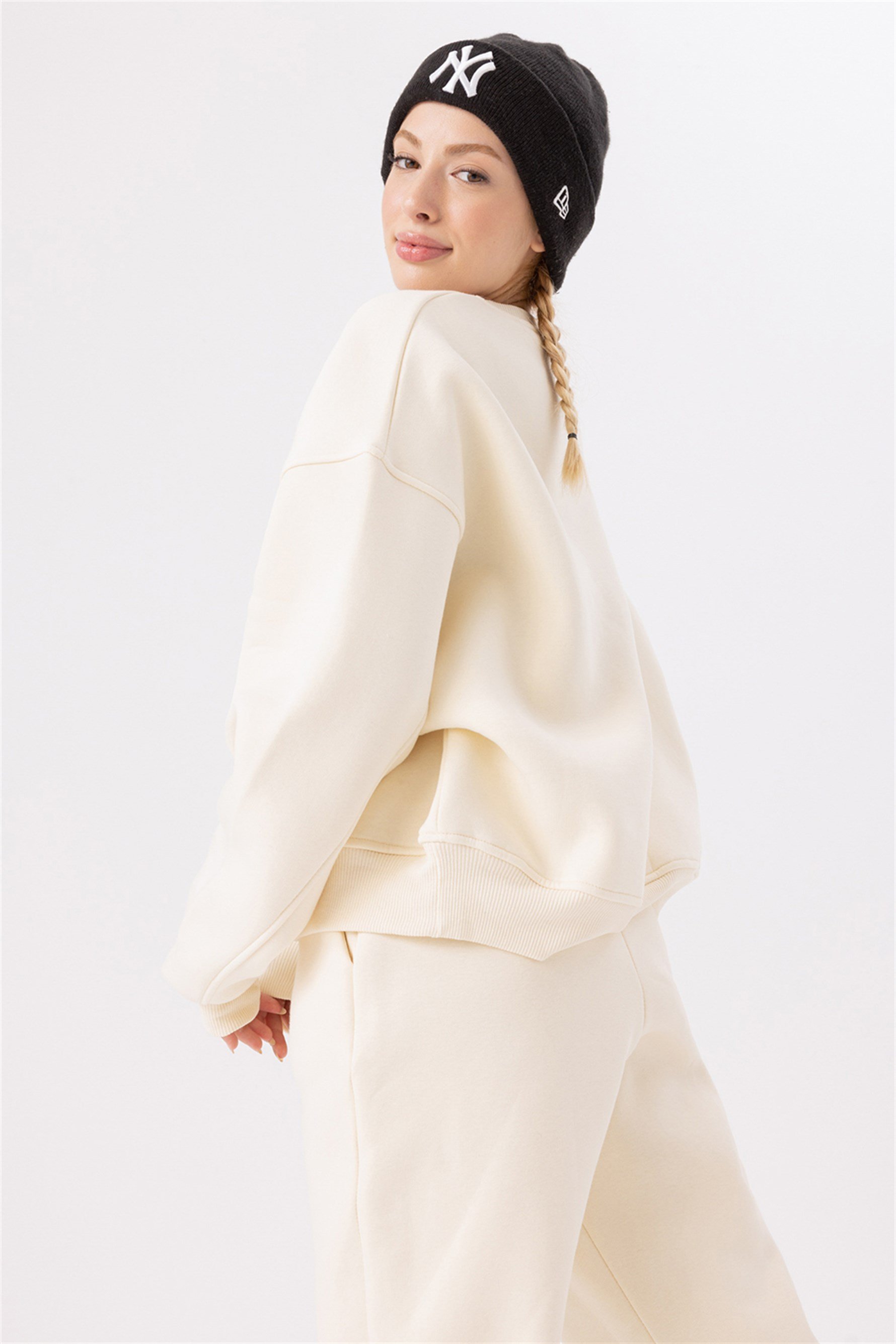 Kadın Vibe Oversize Krem Sweatshirt