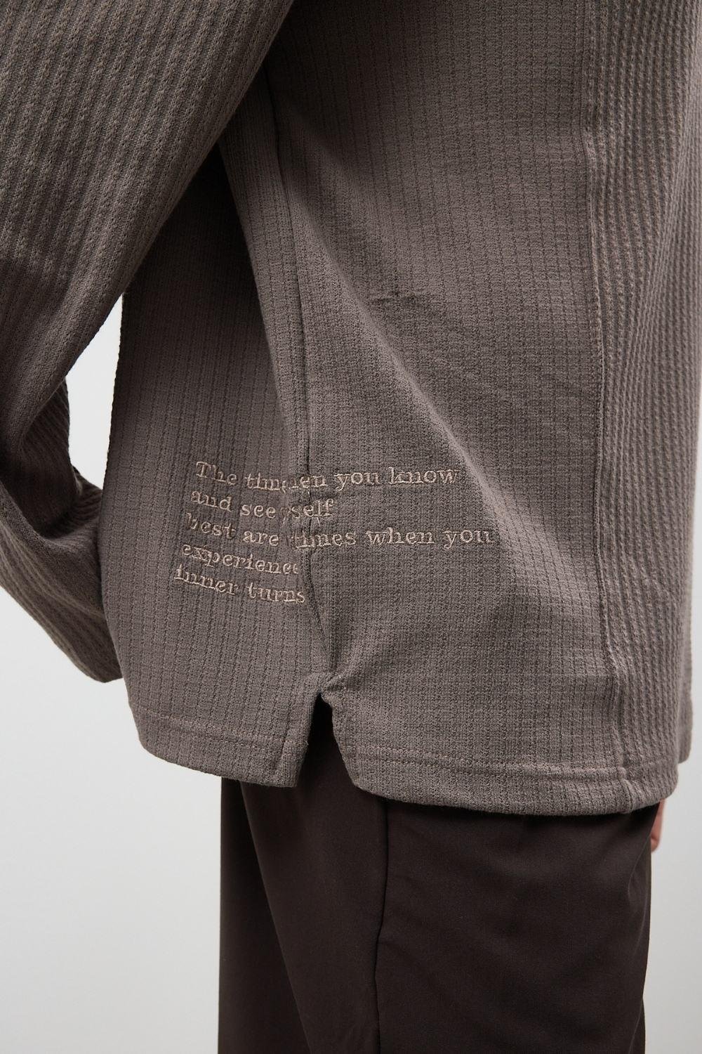 Saç Örgü Kül Nakışlı Sweatshirt