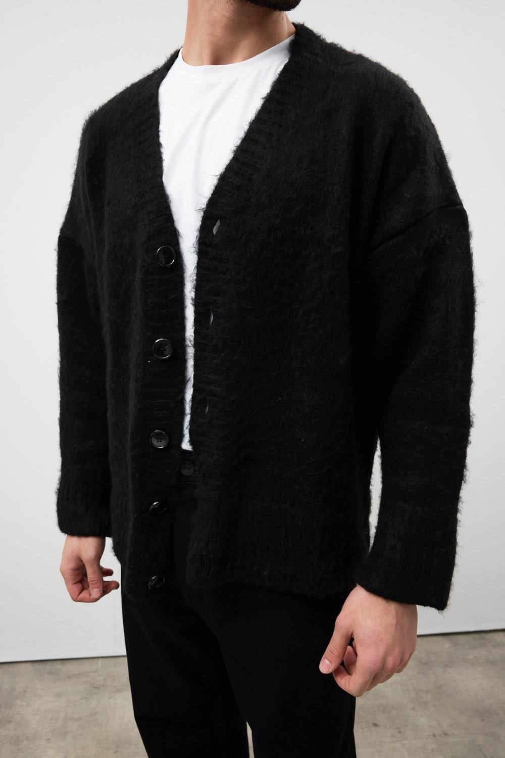 Siyah Oversize Sakallı Düğmeli Hırka