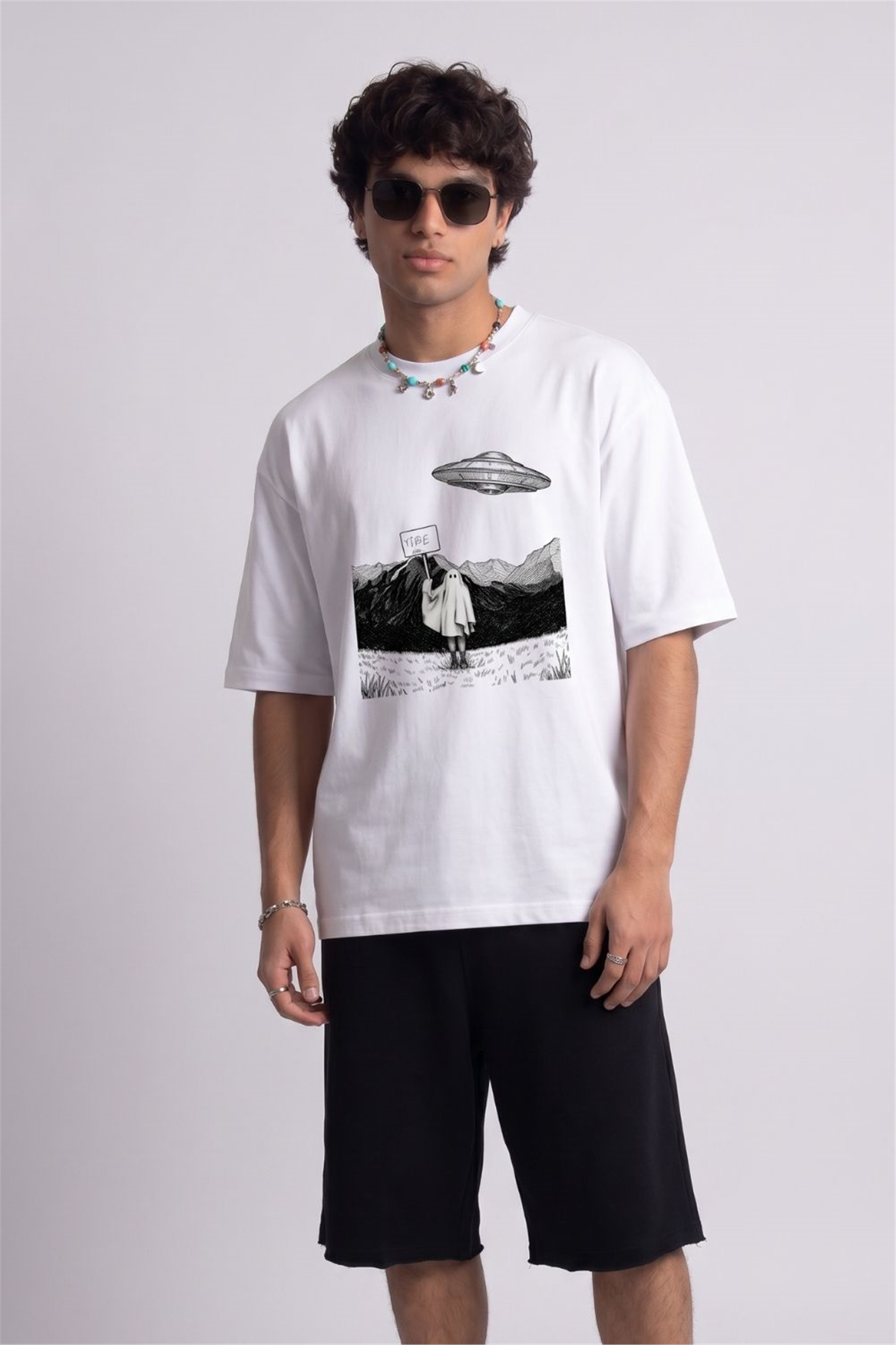 Take Me Oversize Beyaz T-Shirt