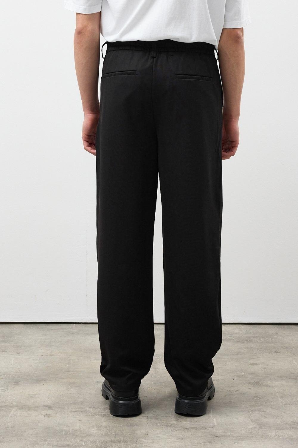 Tek Pileli Kumaş Siyah Pantolon